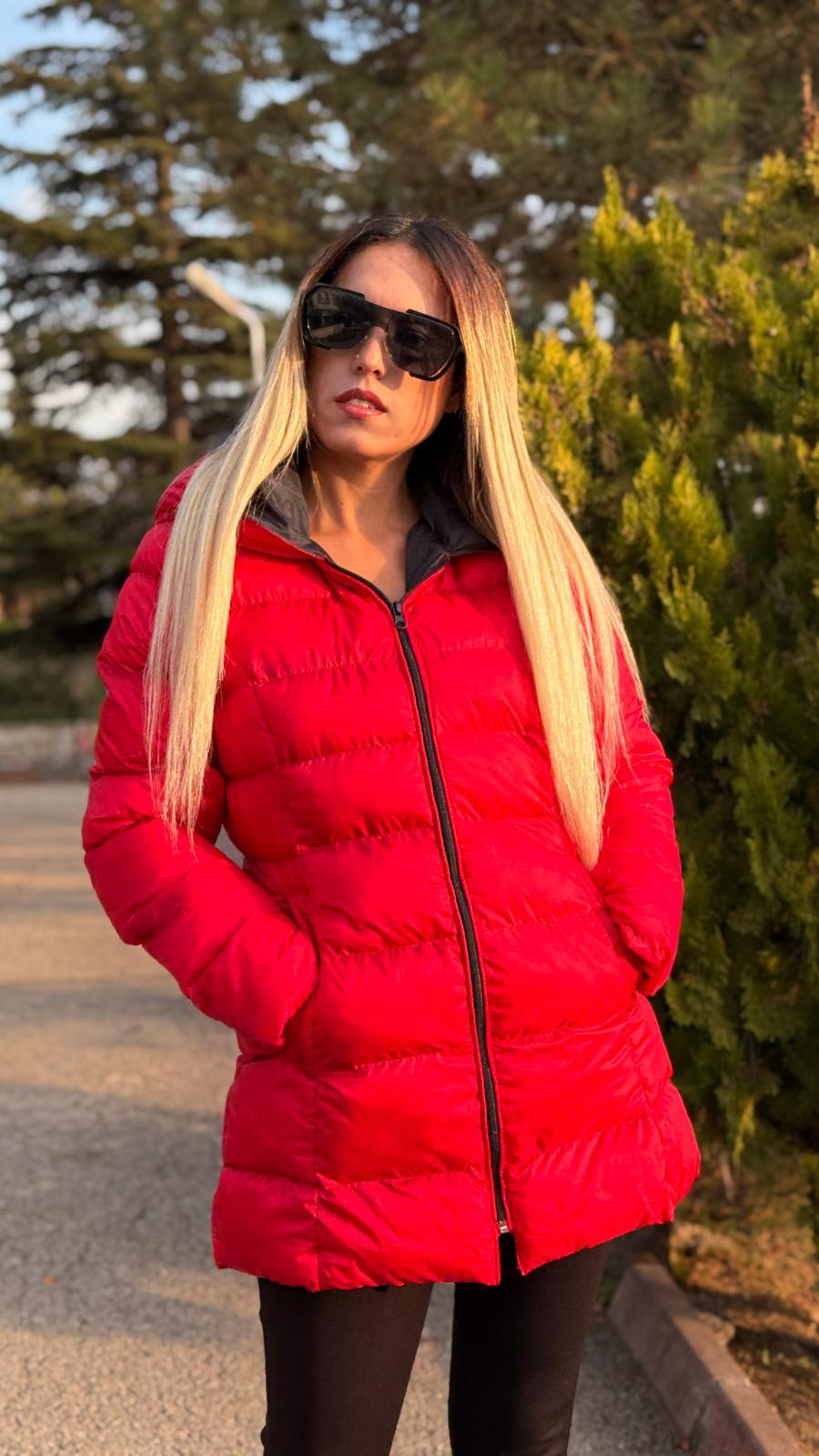 KAPİŞONLU KIRMIZI ŞİŞME MONT