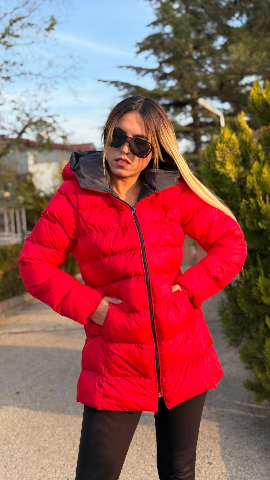 KAPİŞONLU KIRMIZI ŞİŞME MONT