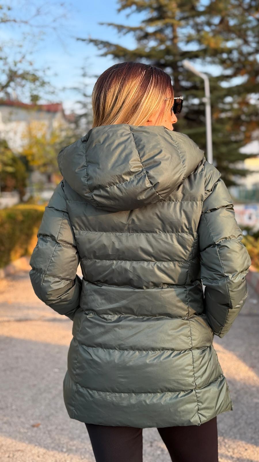 KAPİŞONLU YEŞİL ŞİŞME MONT