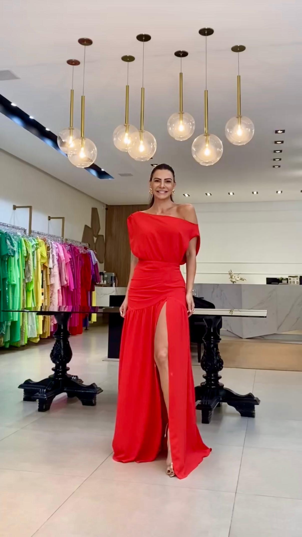 Kırmızı Aerobin Kumaş Derin Yırtmaçlı Elbise