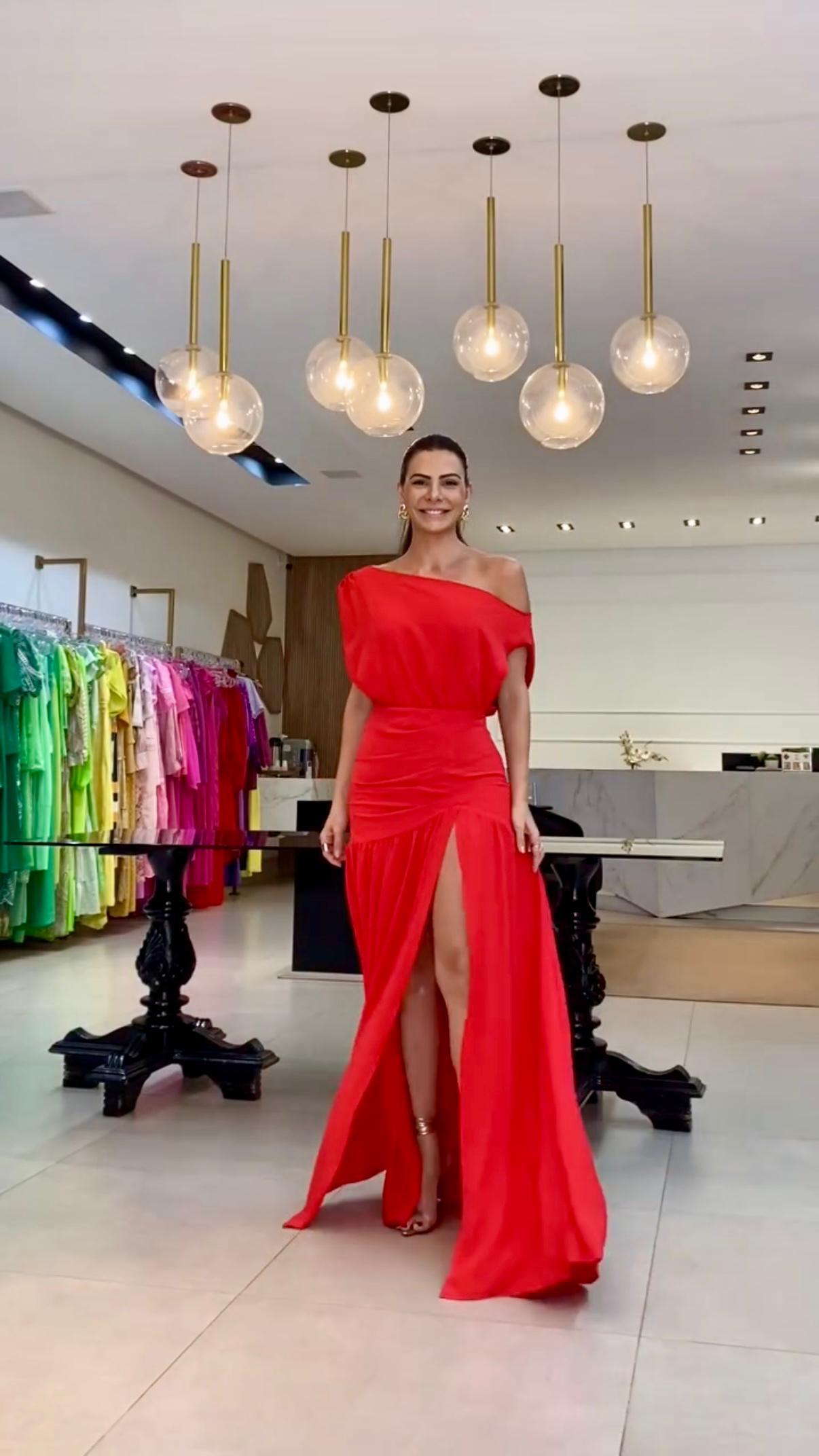 Kırmızı Aerobin Kumaş Derin Yırtmaçlı Elbise