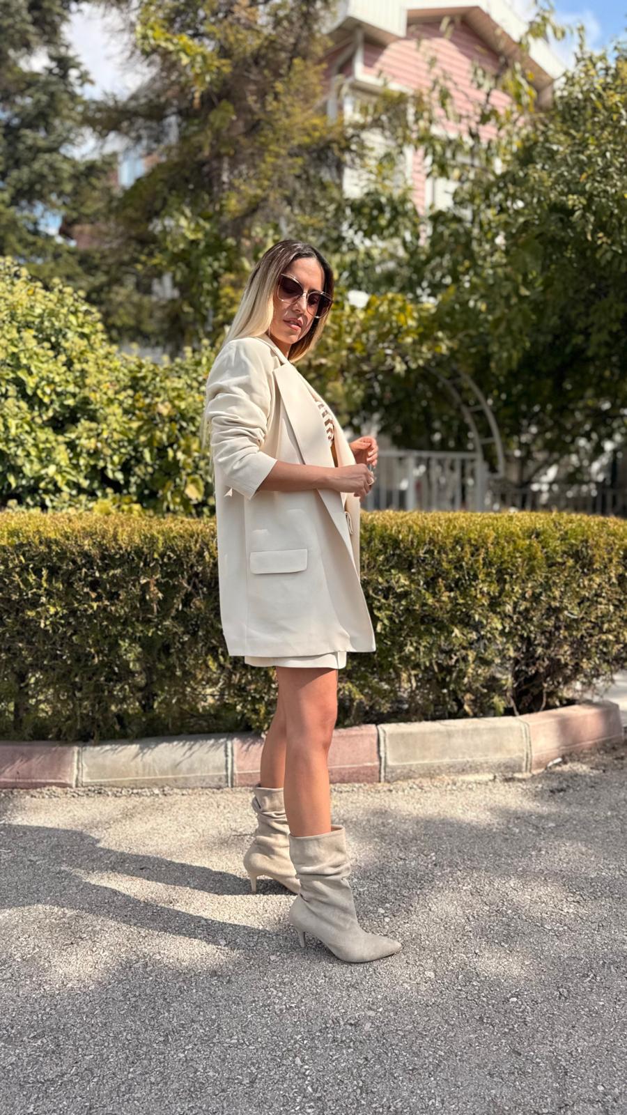 krem ceket şort takım