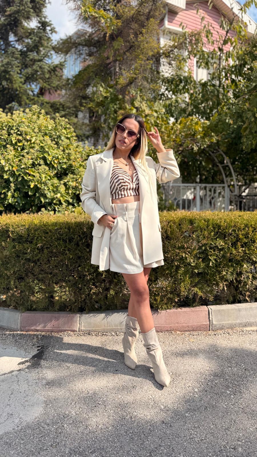 krem ceket şort takım