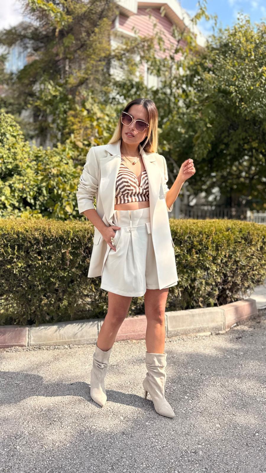 krem ceket şort takım