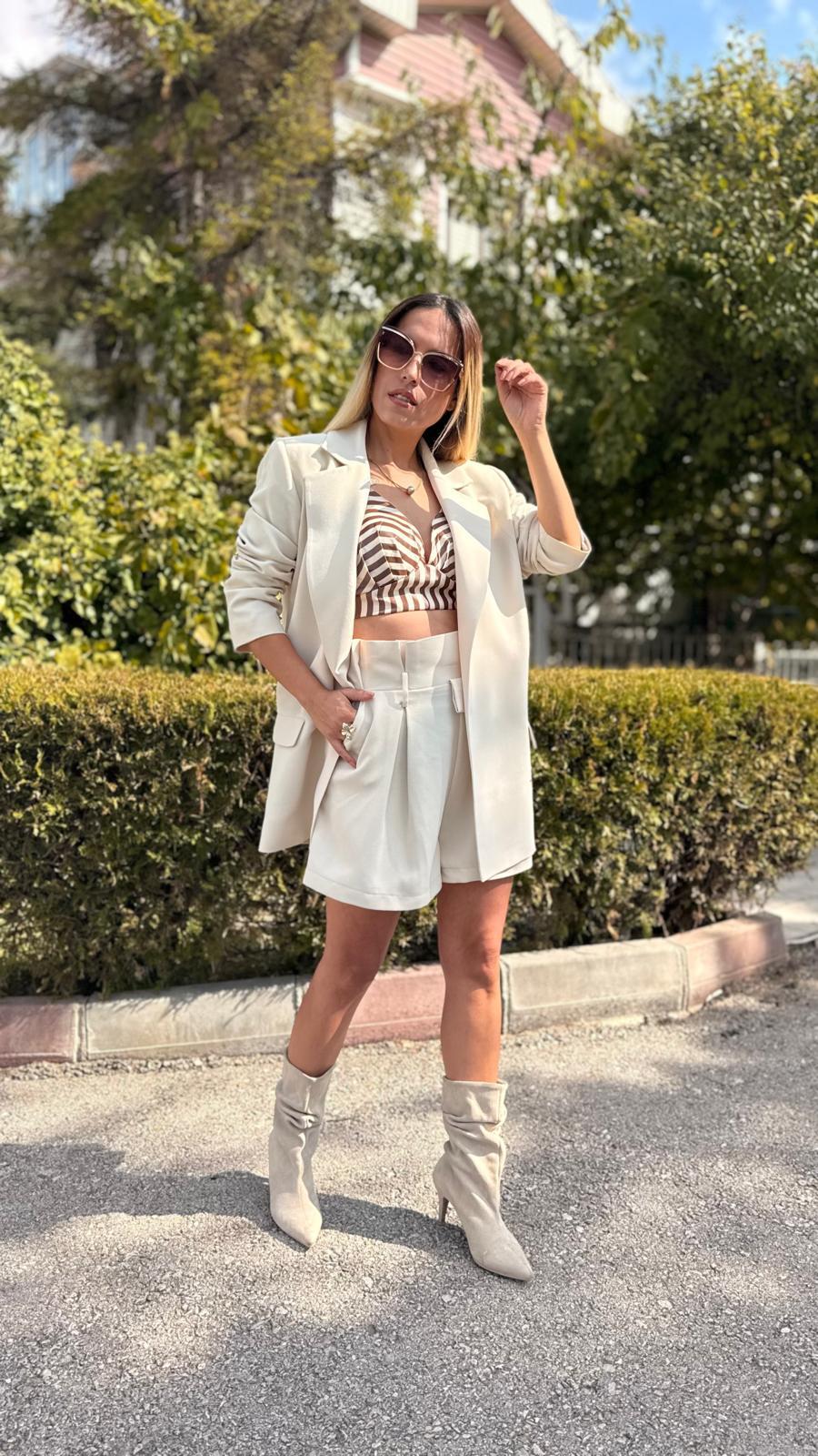 krem ceket şort takım