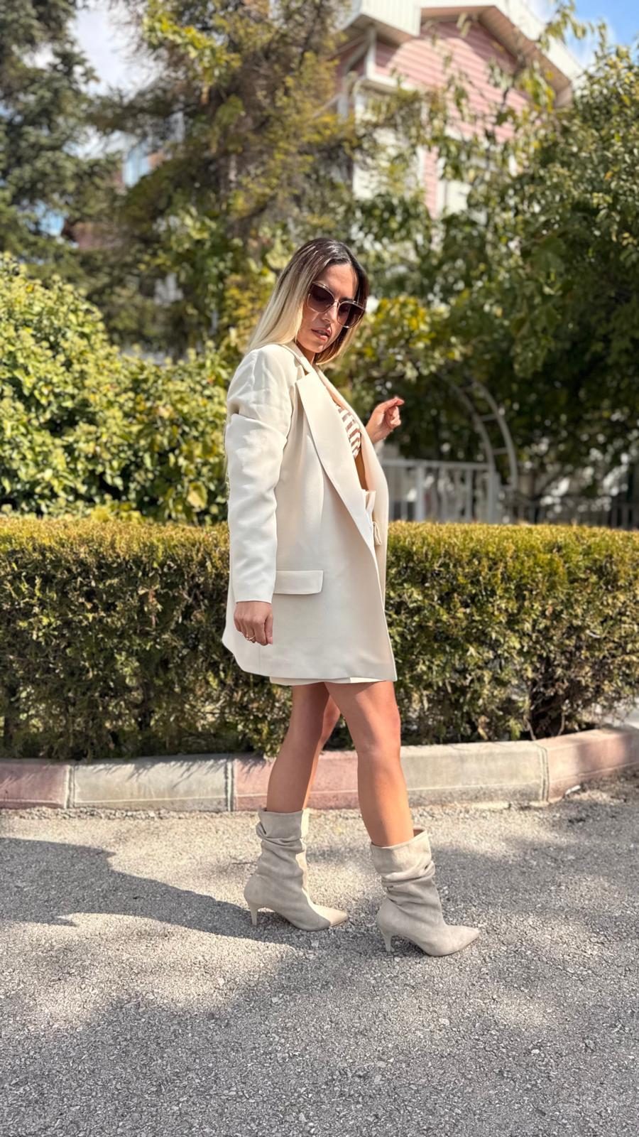 krem ceket şort takım