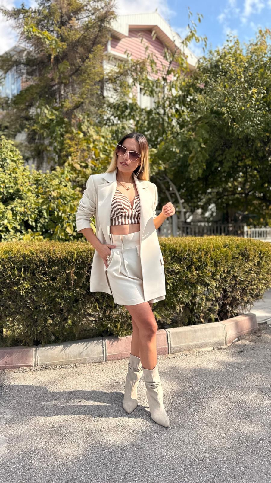 krem ceket şort takım