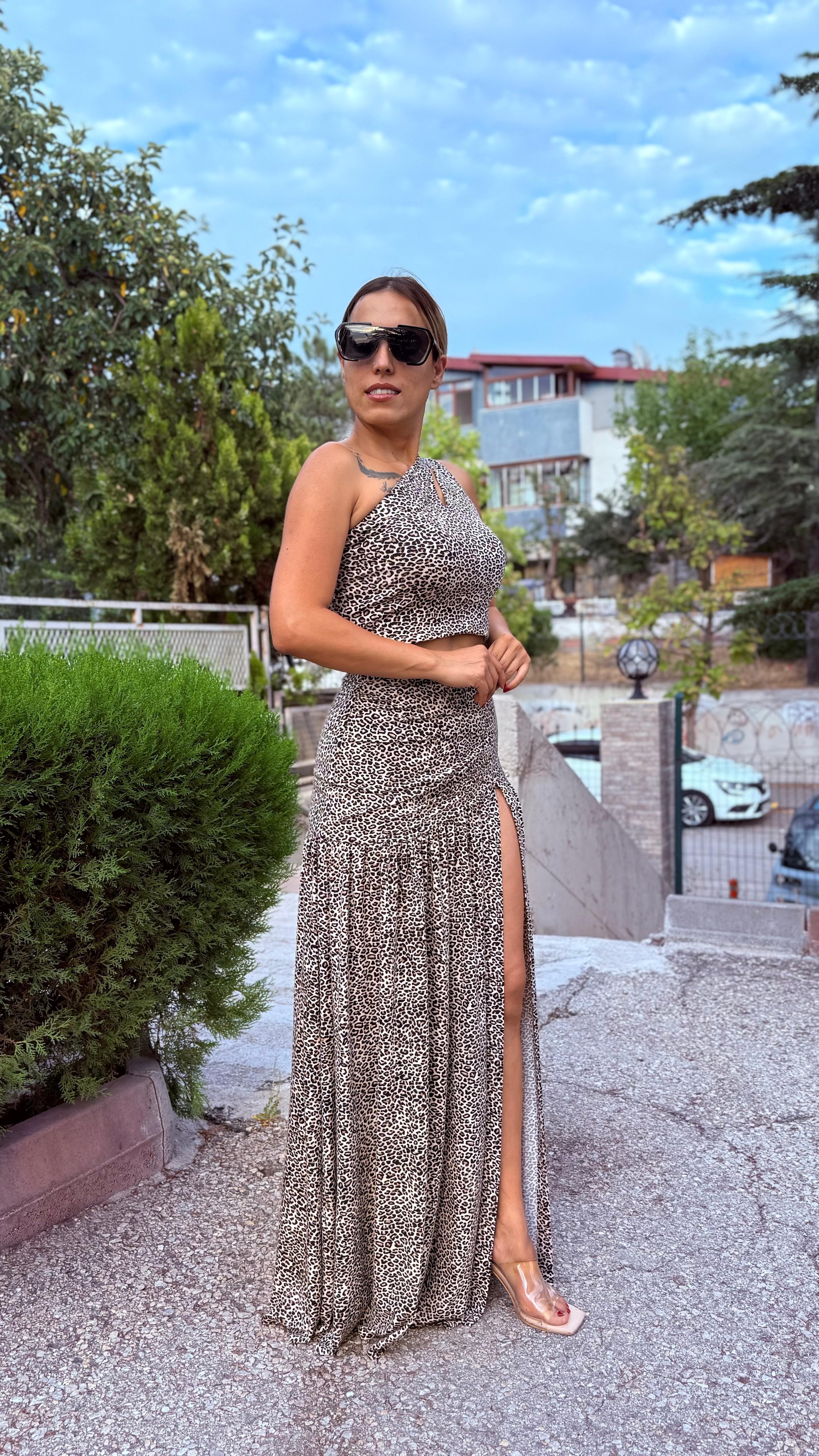 Leopar Derin Yırtmaçlı Etek