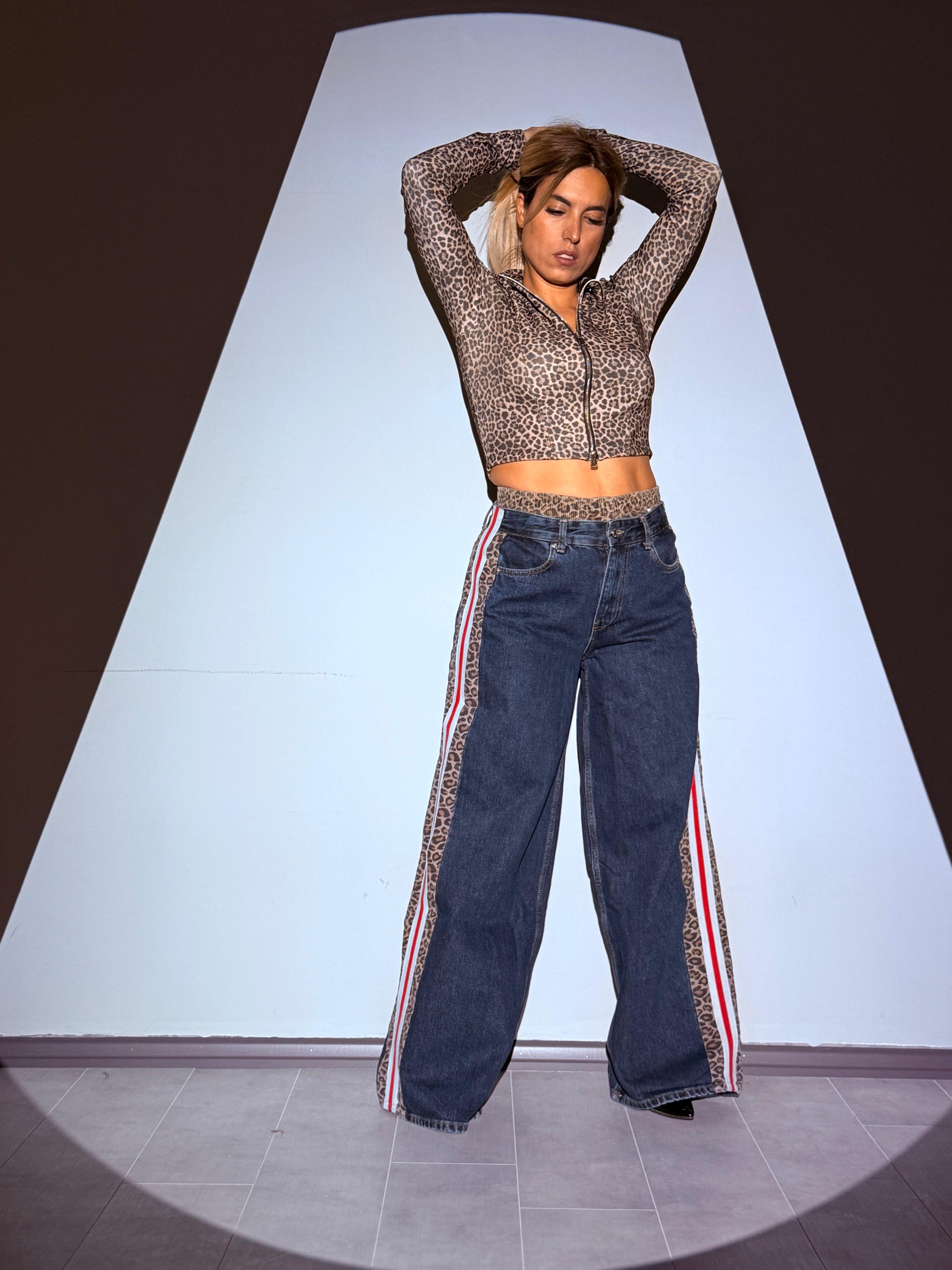 Mavi Yanları Leopar Desenli Jean