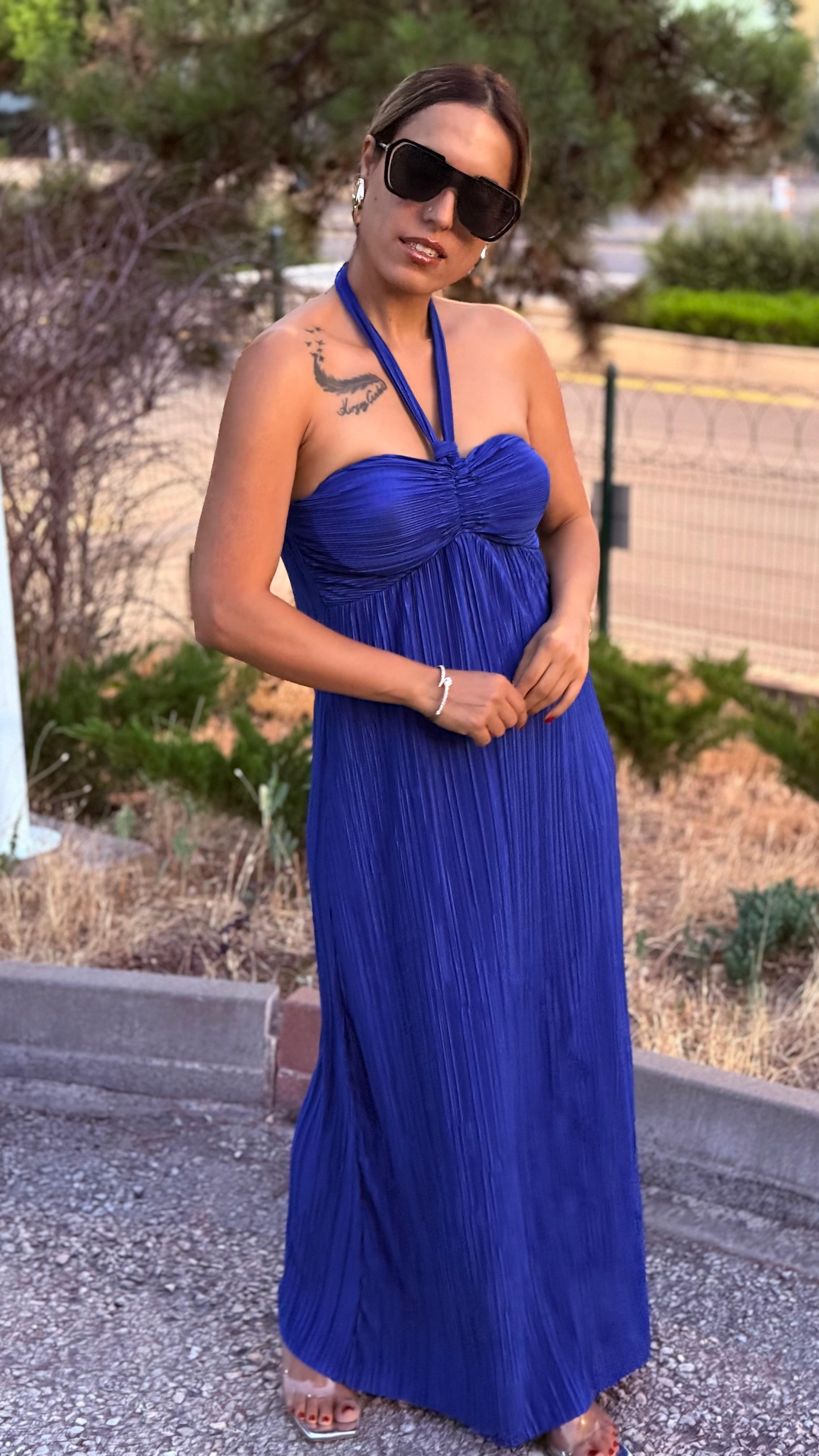 Saks Mavi Saten Pilise Göğüs Kuplu Boyundan Bağlamalı Uzun Elbise