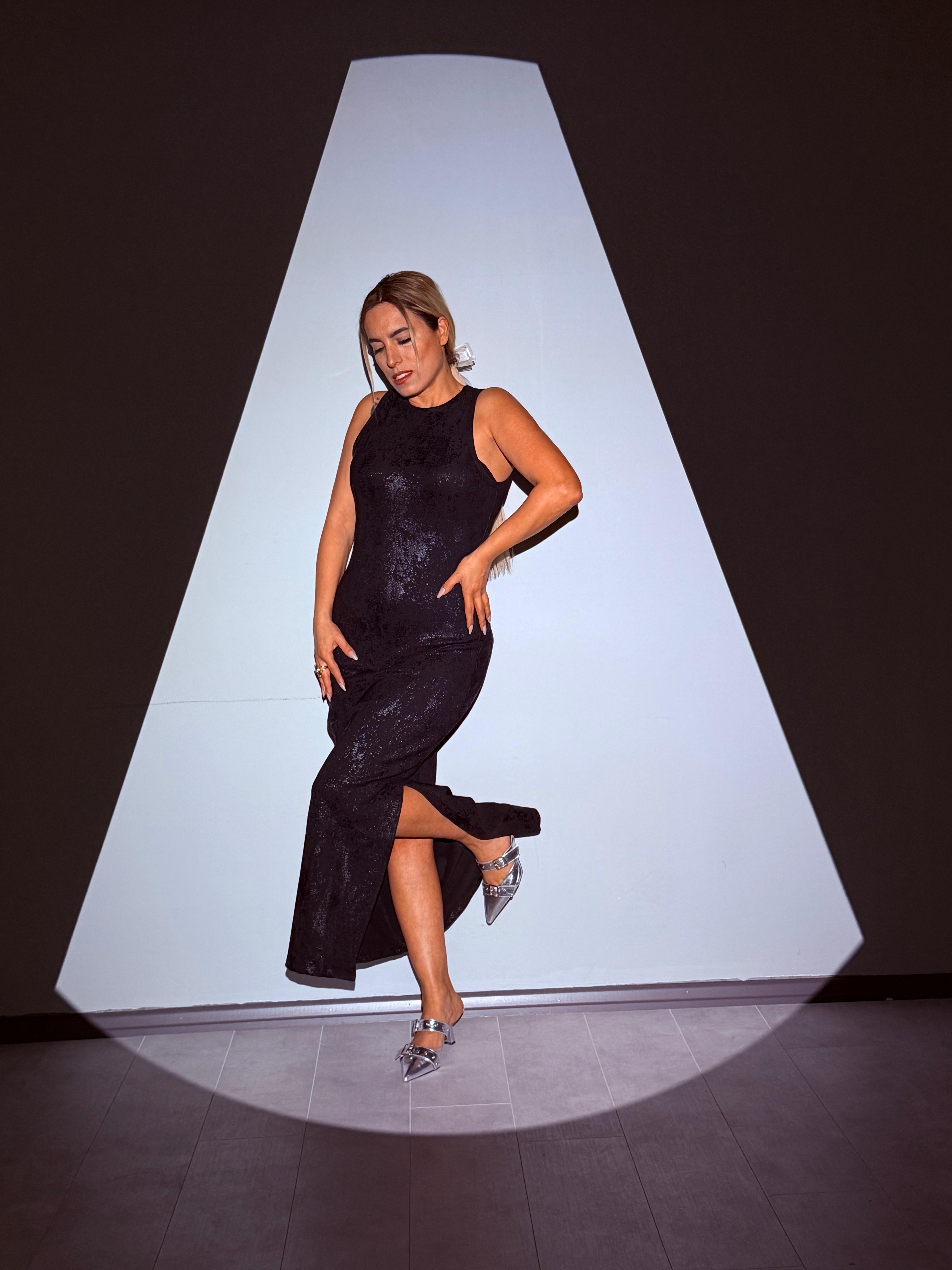 Siyah Gümüş Baskılı Uzun Elbise