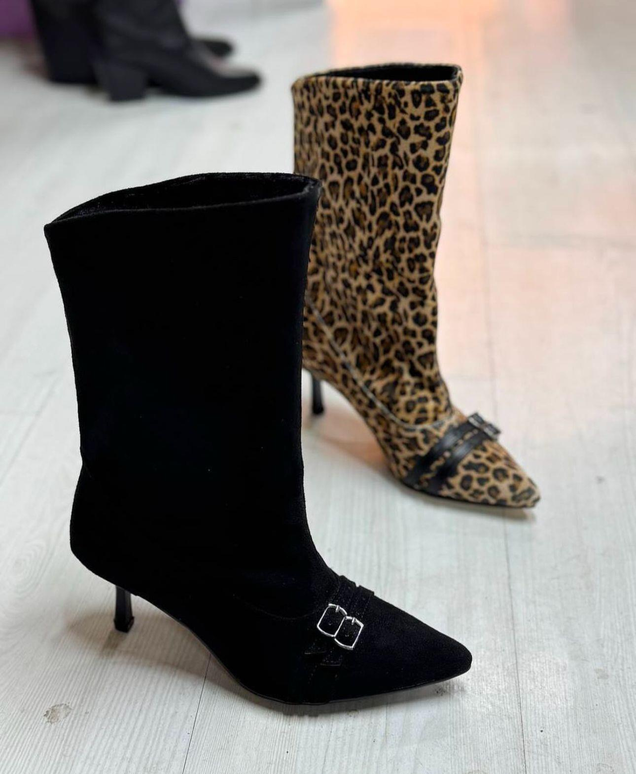 Siyah Sivri Burun Toka Detaylı Bot