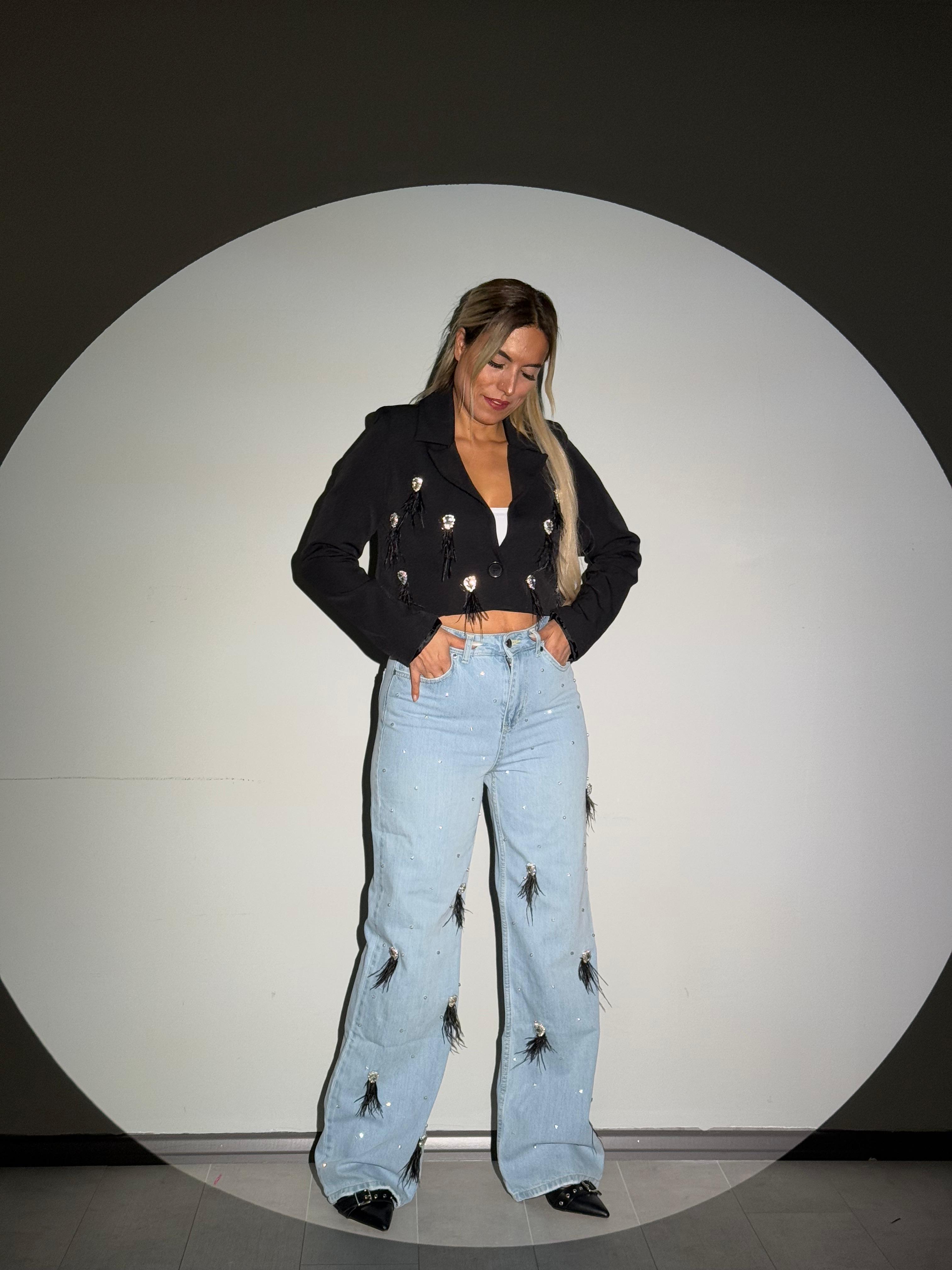 Siyah Tüy Ve Taş Detaylı Tasarım Ceket