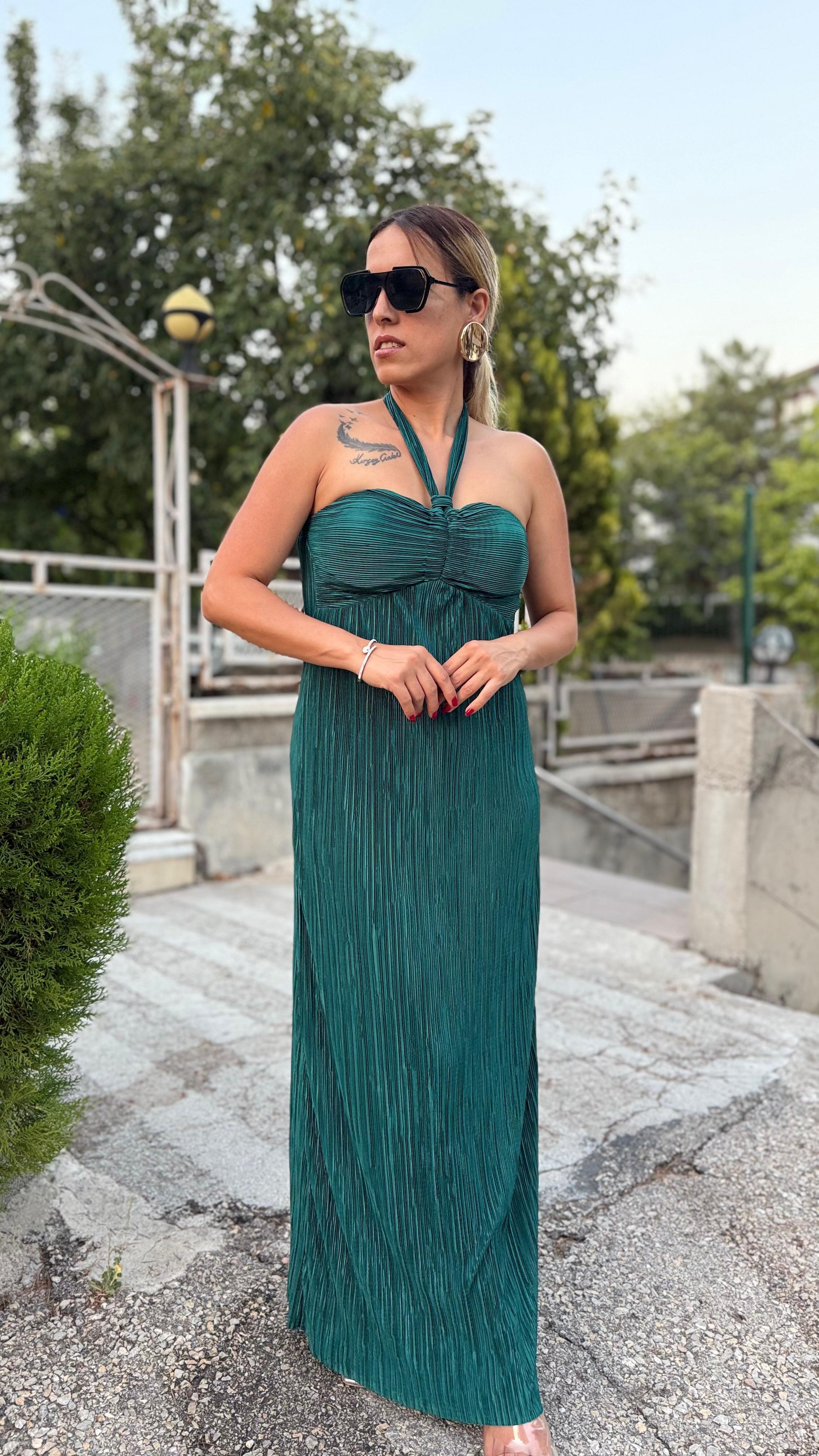 Zümrüt Yeşili Saten Pilise Göğüs Kuplu Boyundan Bağlamalı Uzun Elbise