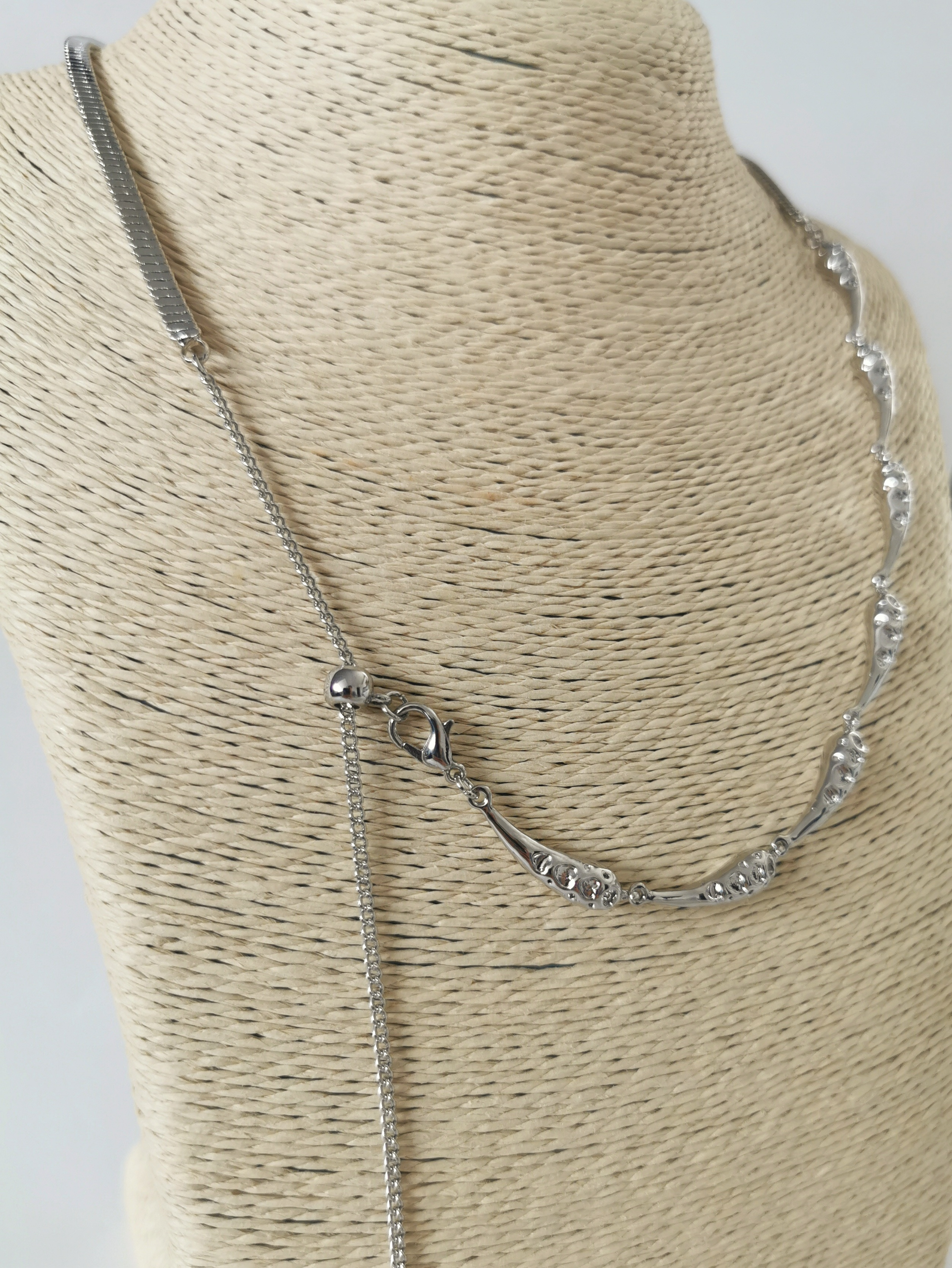 Flow Asimetrik Çelik Kolye