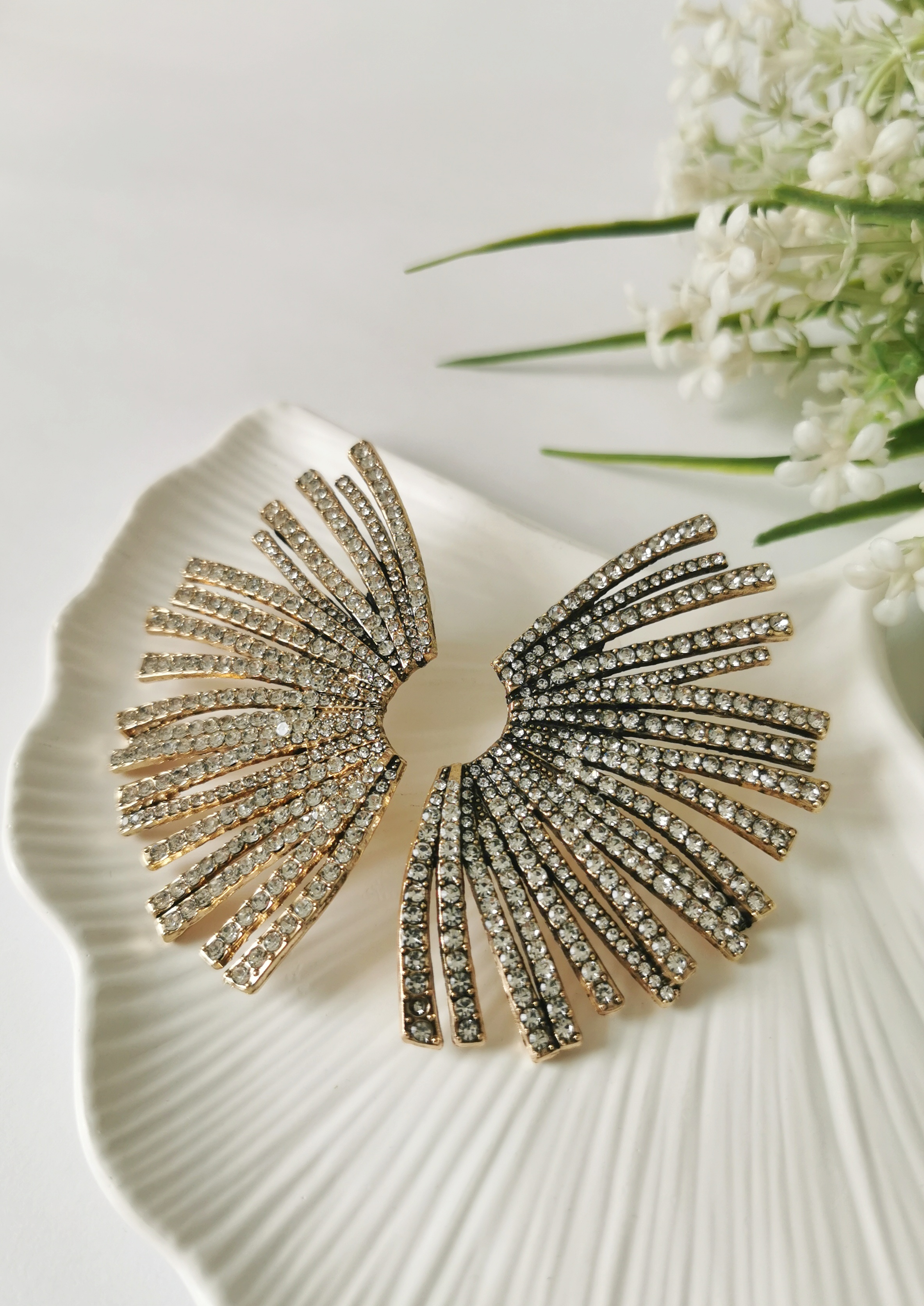 Golden Fan Taşlı Küpe