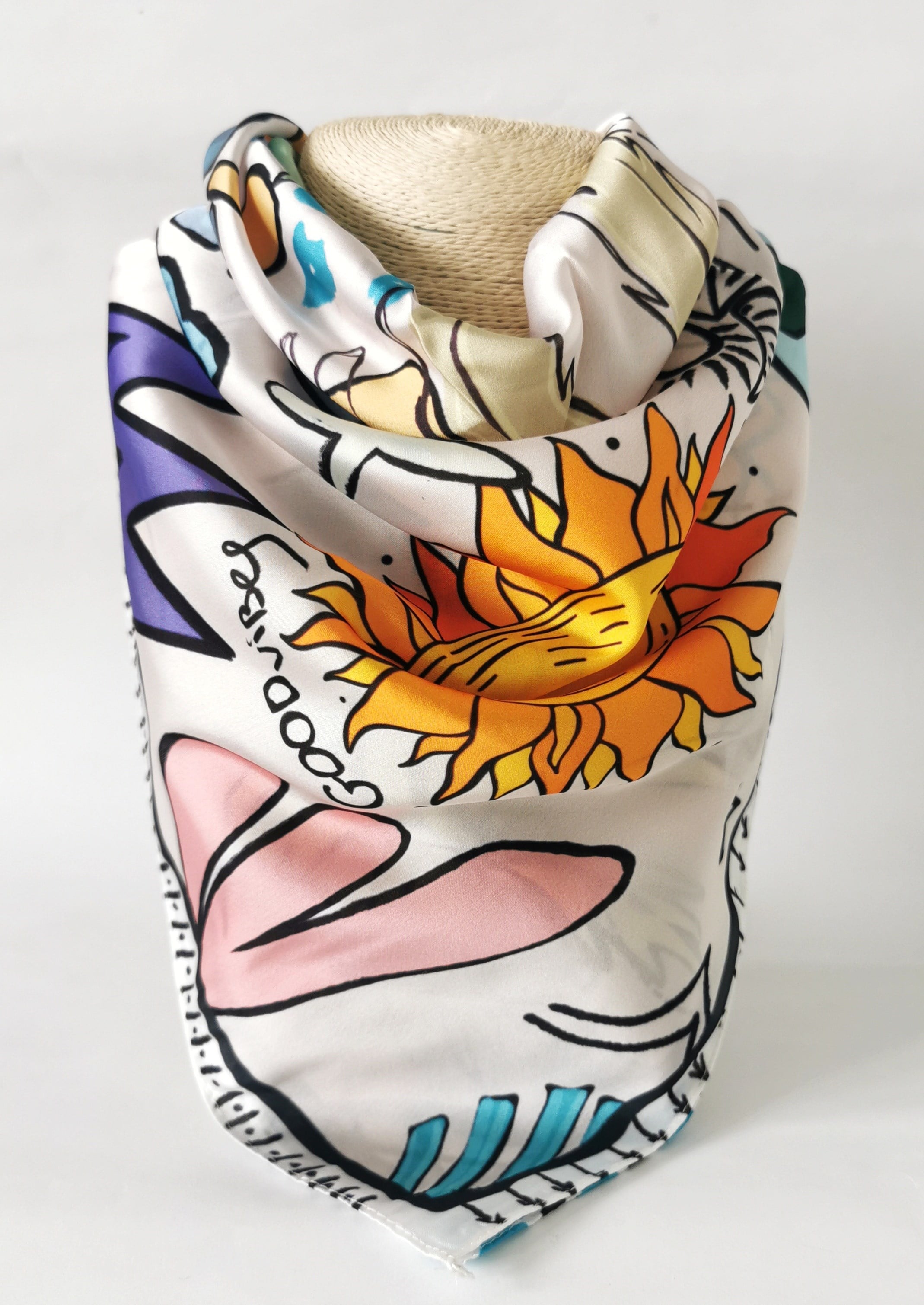 Good Vibes Desenli Saten Fular – 65x65 cm