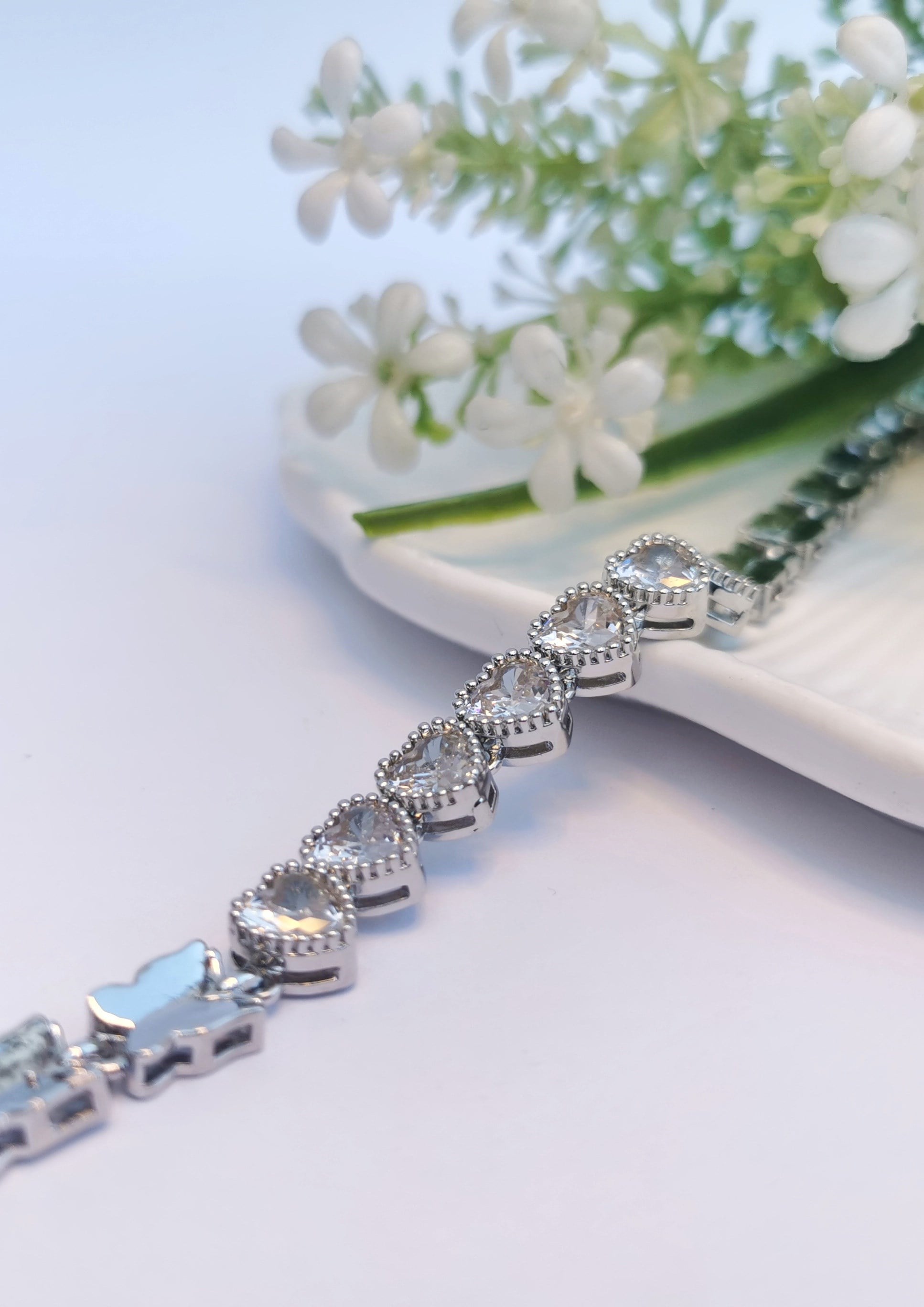 Kalp Kesim Silver Zirkon Çelik Bileklik