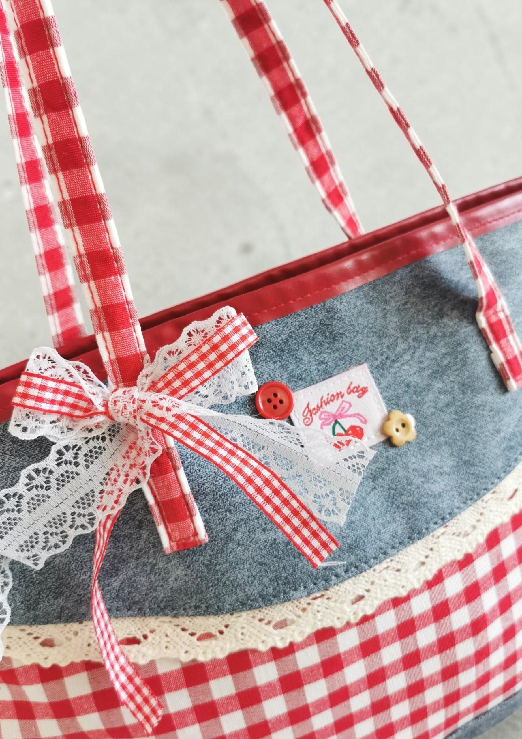 Kırmızı Pötikareli Kot Efektli Fermuarlı Kumaş Omuz Çantası 36x26 cm