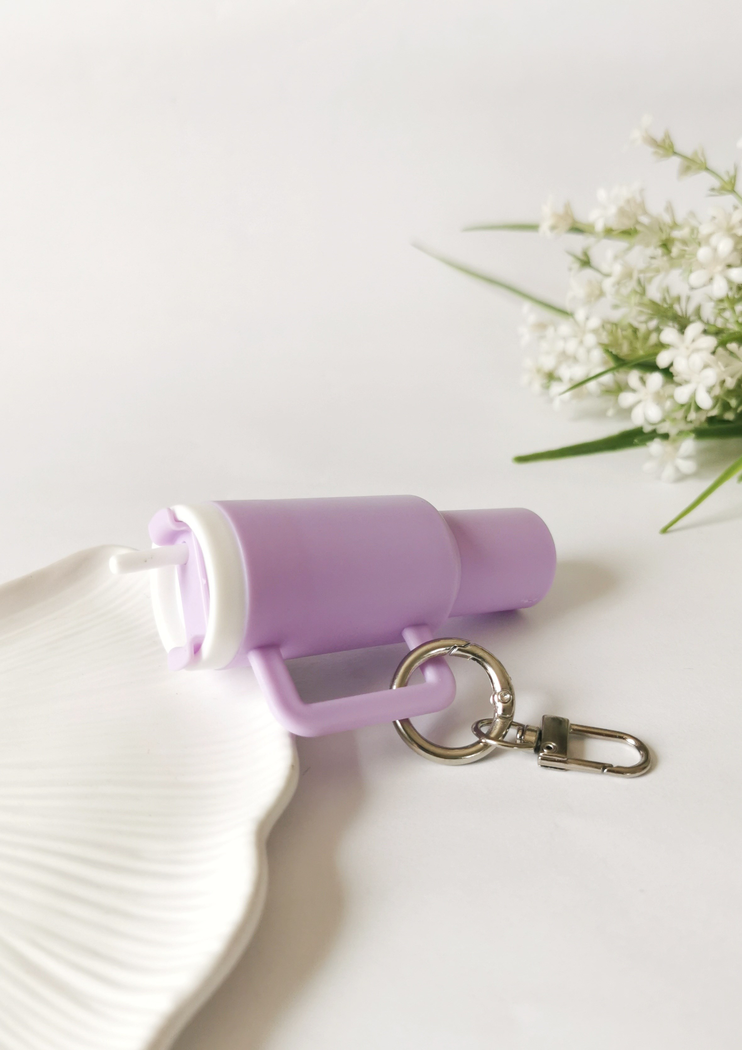 Mini Termos Figürlü Charm Anahtarlık Eflatun – Plastik Çanta Süsü Sevimli Aksesuar 4,5x9,5 cm