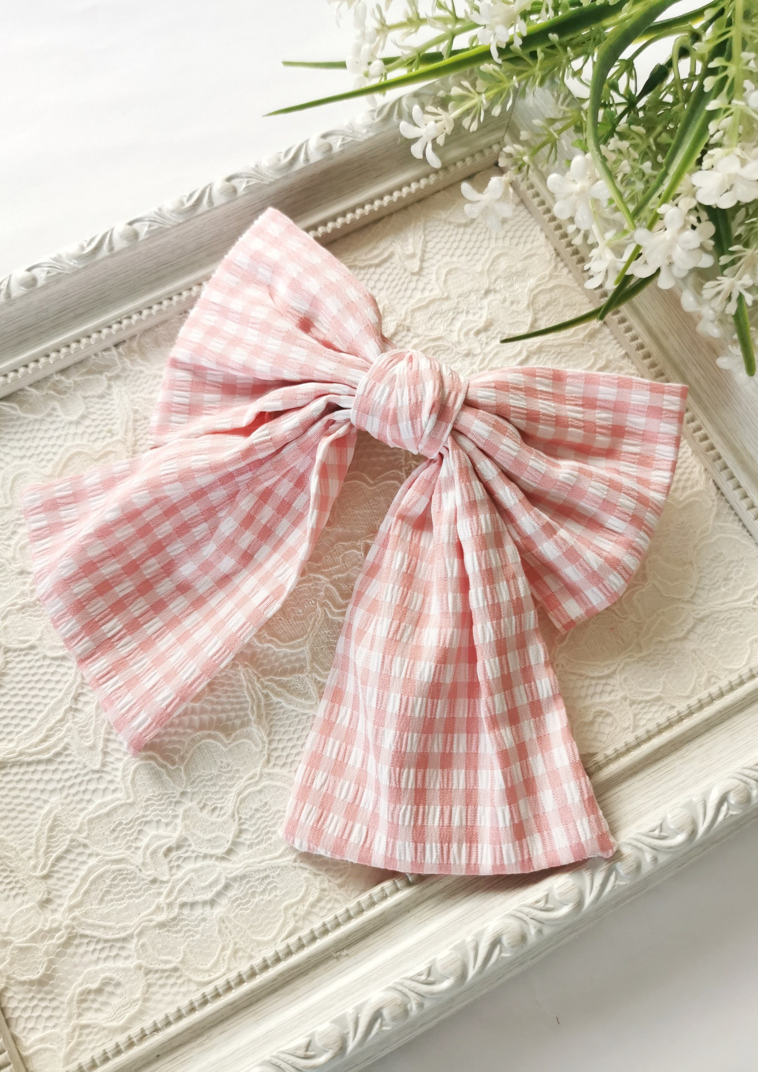Pembe Beyaz Pötikare Fiyonk Otomatik Klipsli Toka 14 x 14 cm