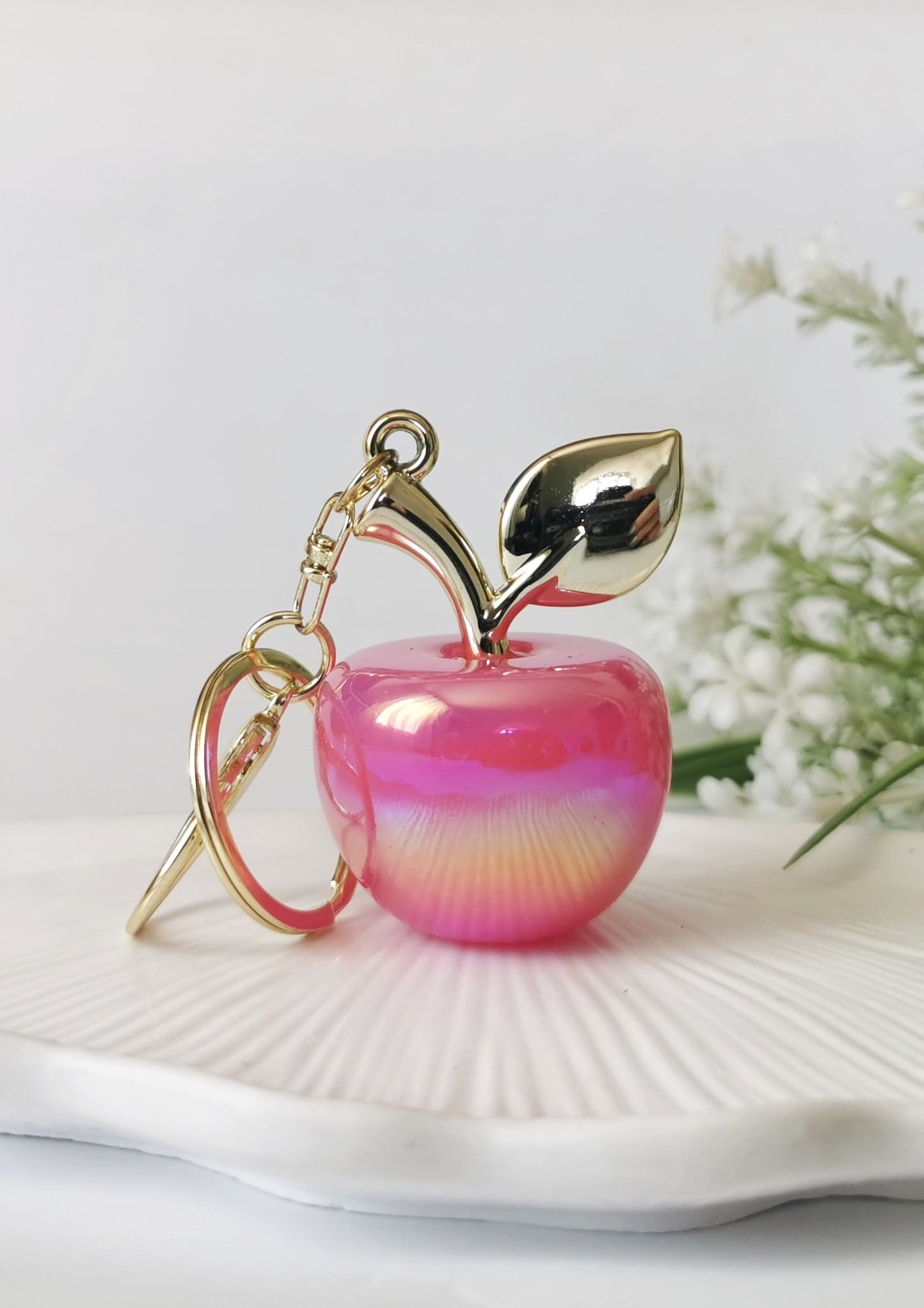 Pembe Elma Figürlü Charm Anahtarlık 11x4 cm