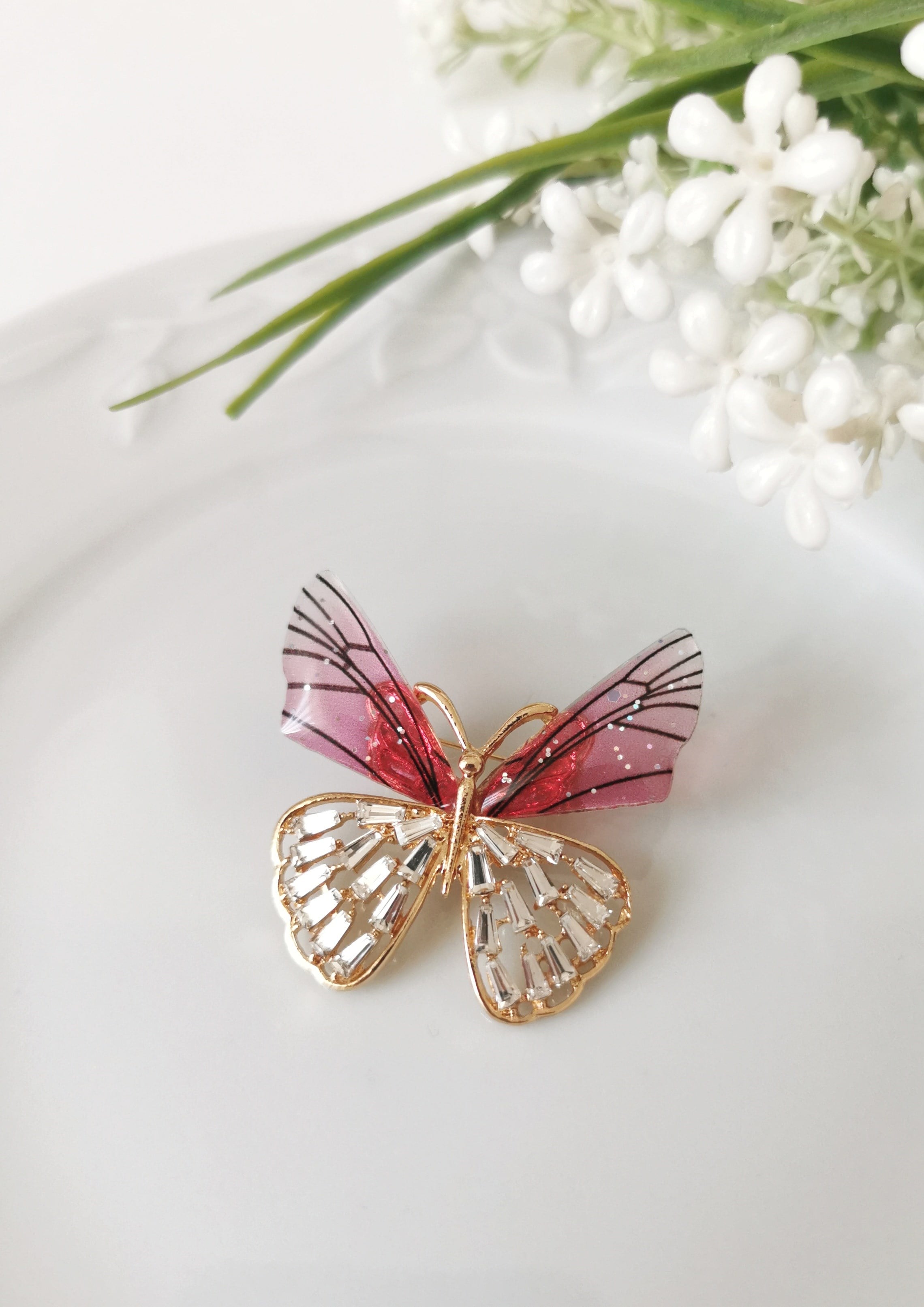 Pembe Kelebek Taş Detaylı Broş 3,5x3,5 cm