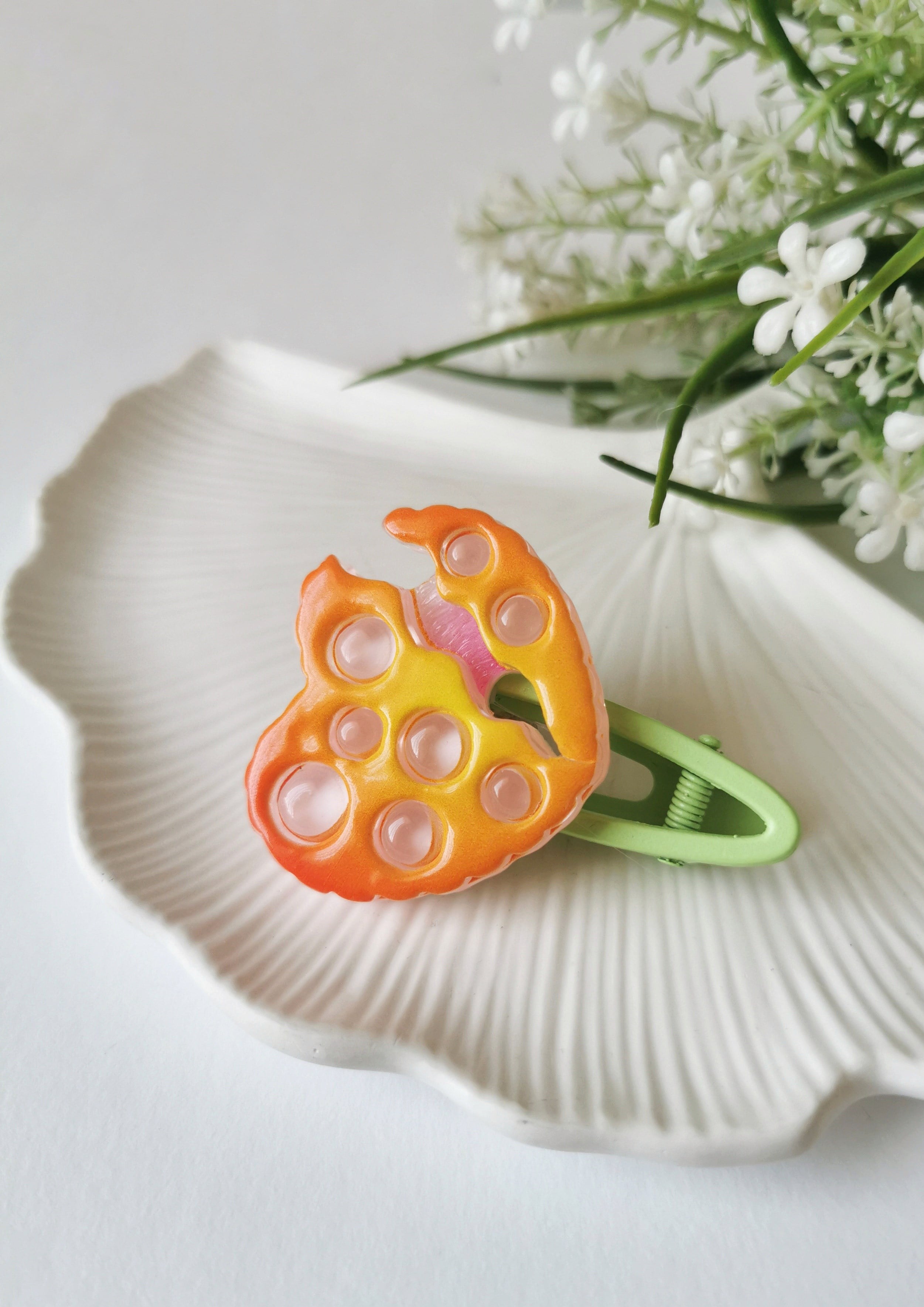 Renkli Sevimli Yeşil Pensli Çocuk Tokası 6 x 4,5 cm