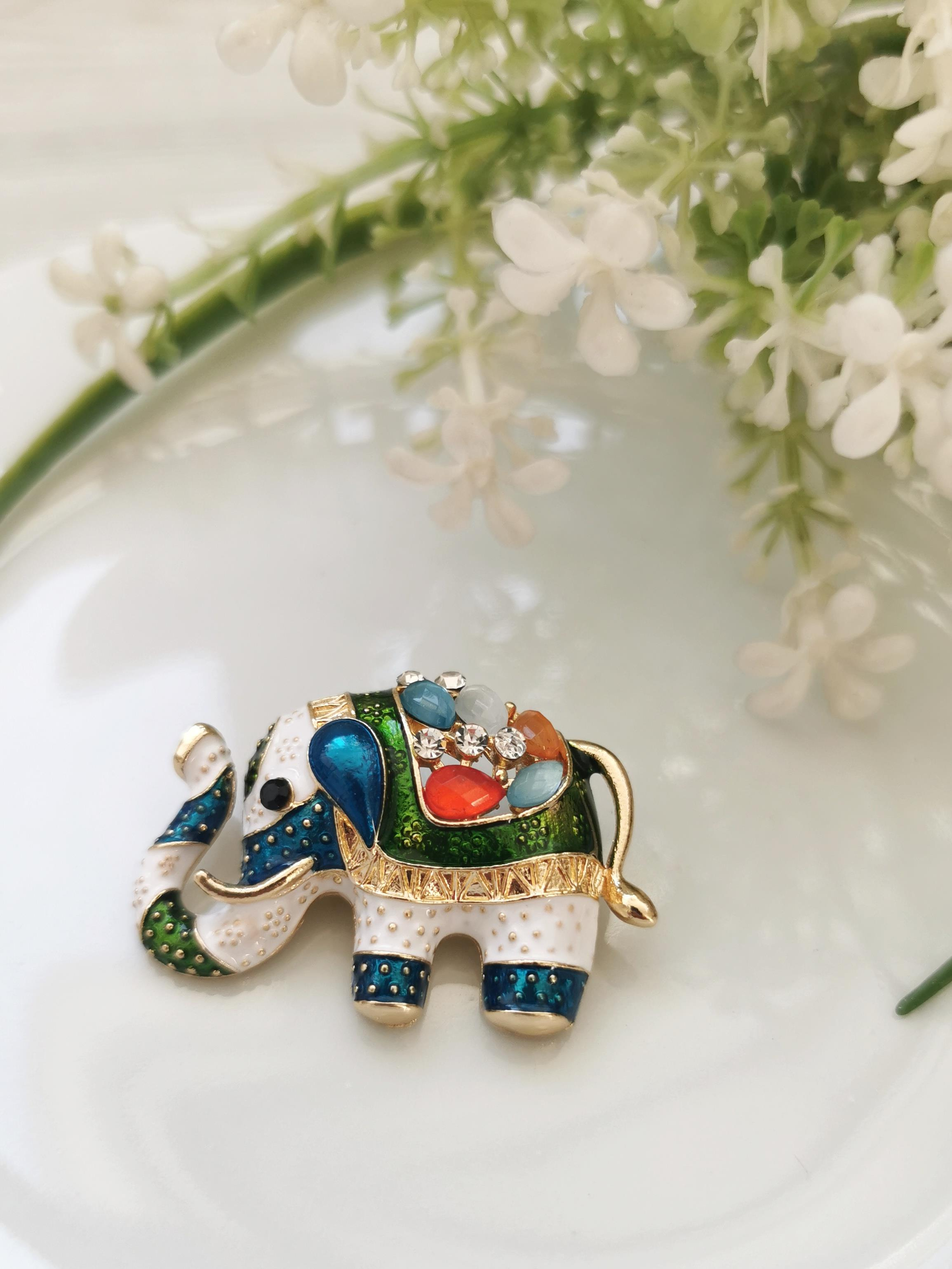Taşlı Fil Broş