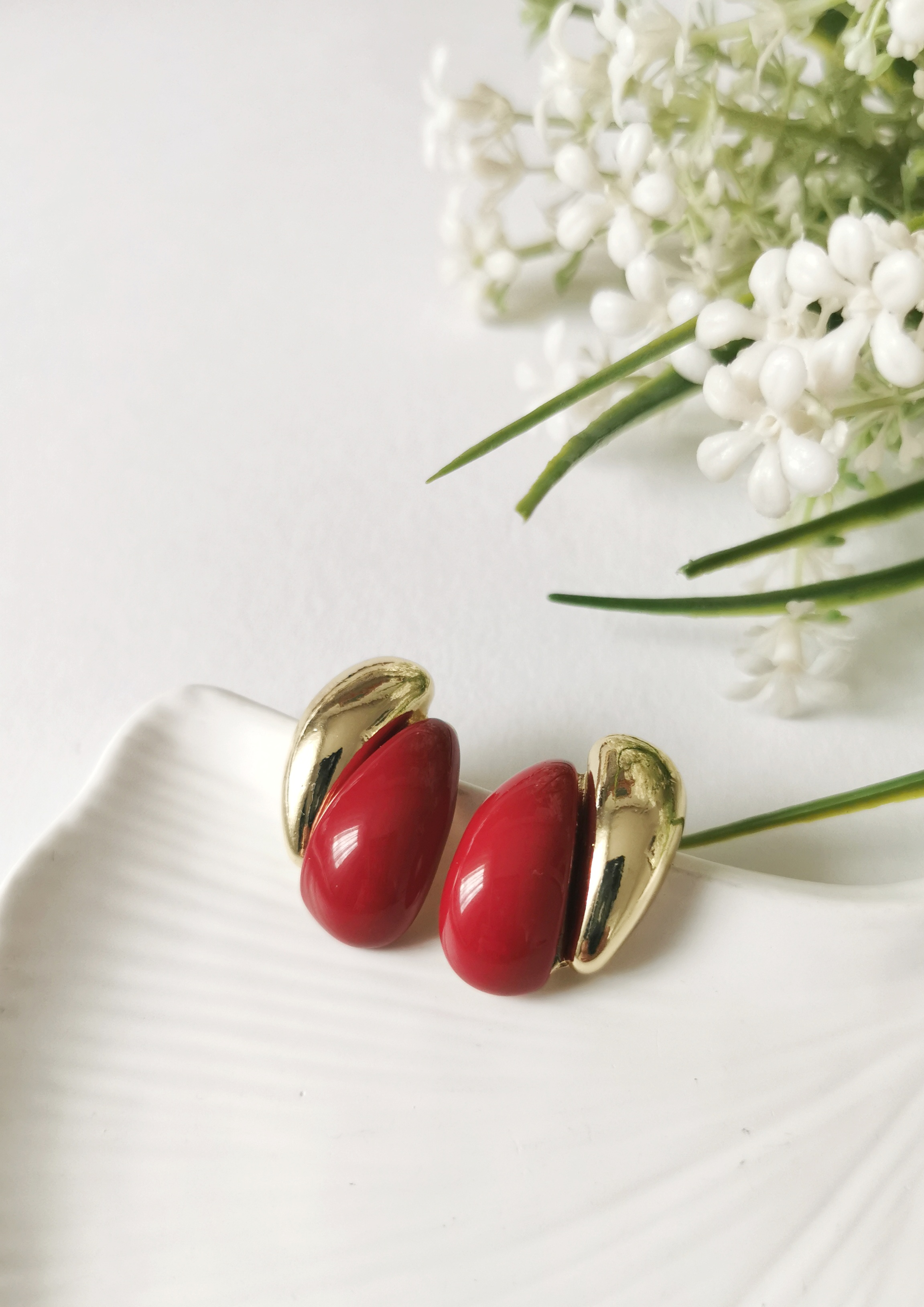 Terra Glow Oval Kırmızı Küpe