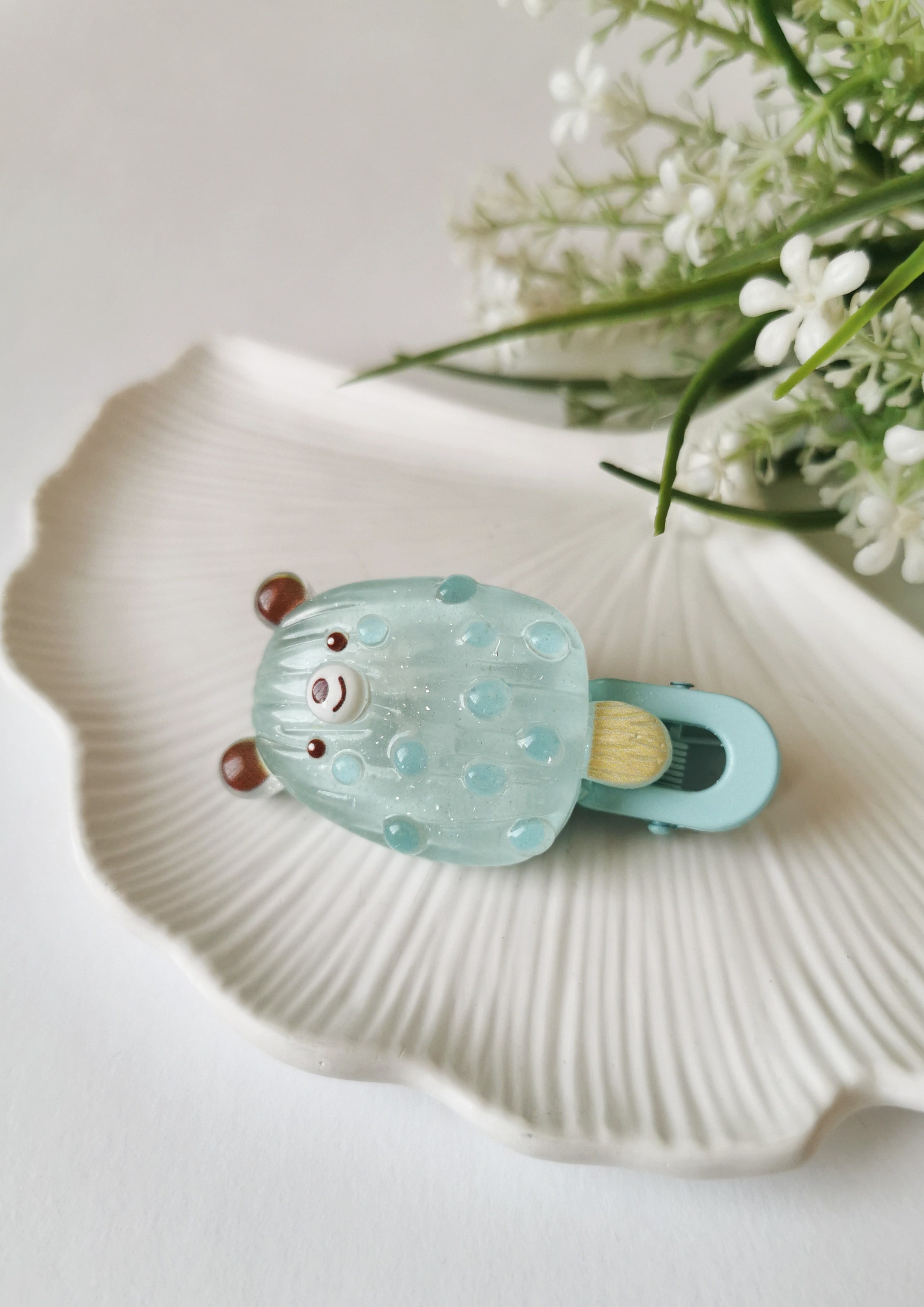 Turkuaz Ayıcık Figürlü Dondurma Çocuk Tokası 6 x 3,5 cm