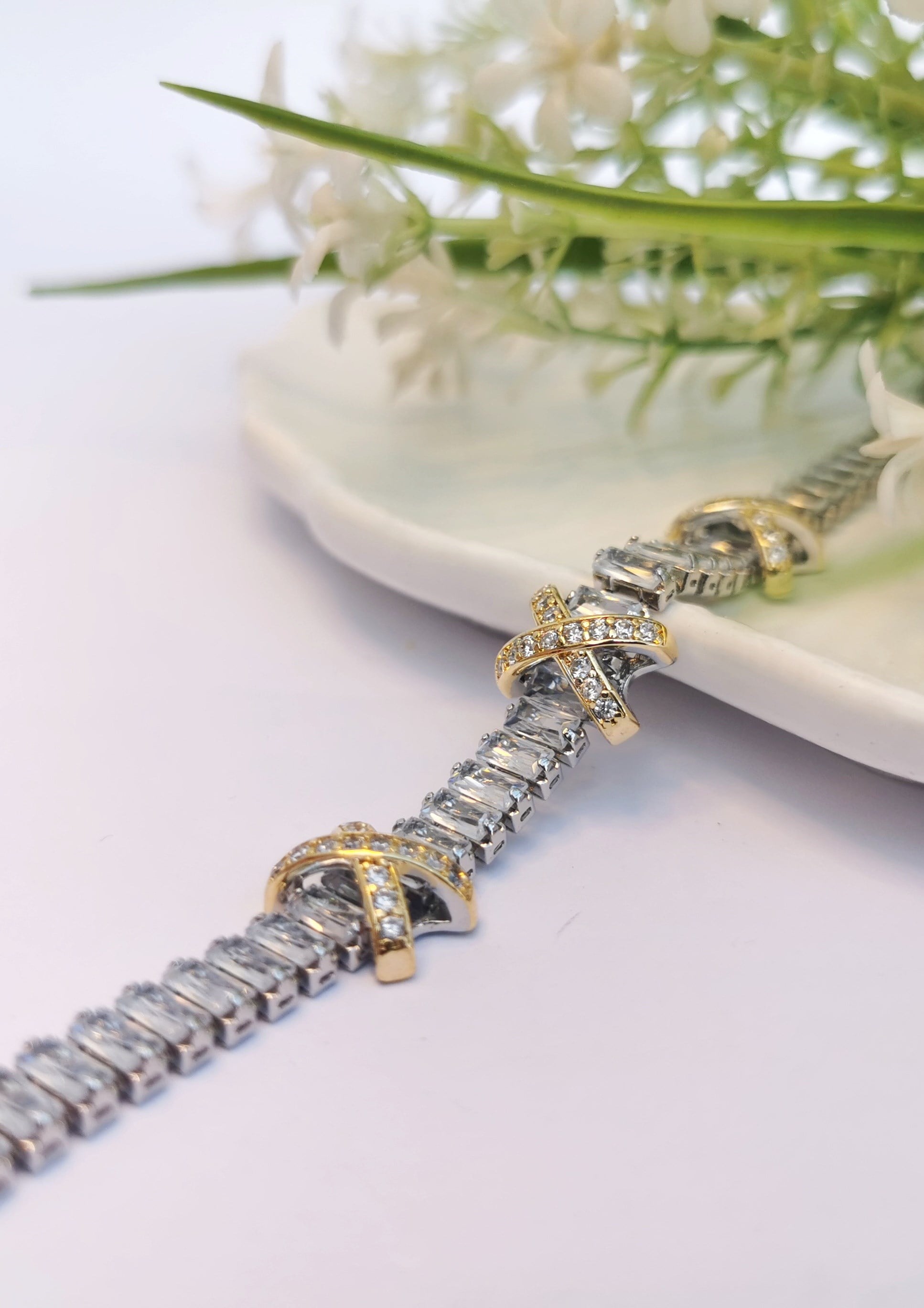 VIP Infinity X Gold & Silver Zirkon Çelik Bileklik
