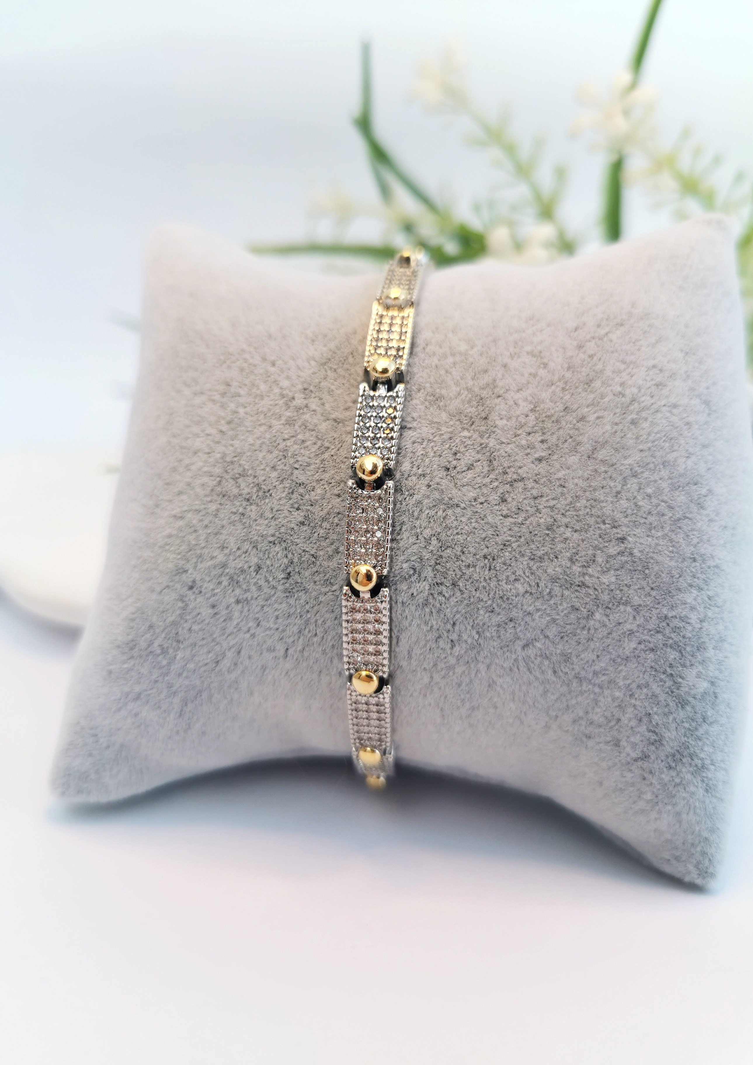 VIP Işık Gold & Silver Zirkon Çelik Bileklik