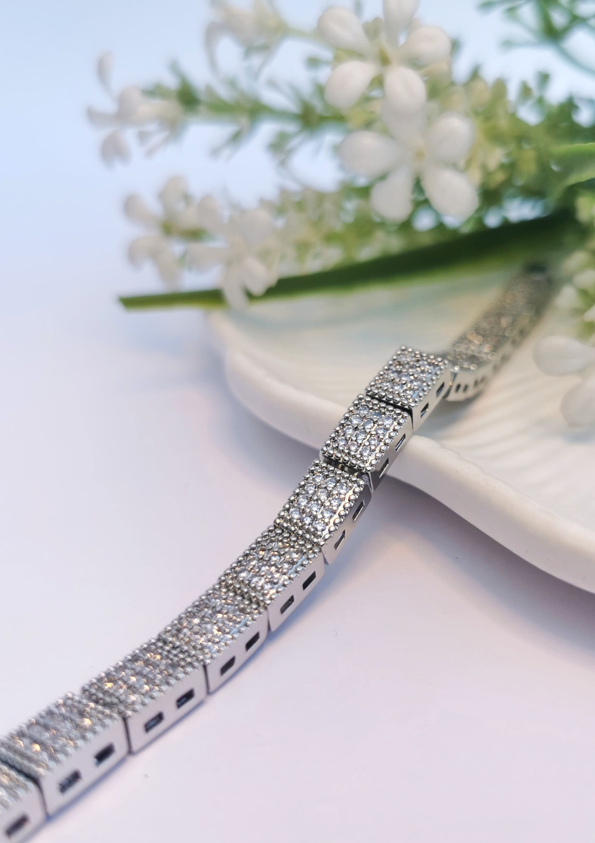 VIP Kare Silver Zirkon Çelik Bileklik