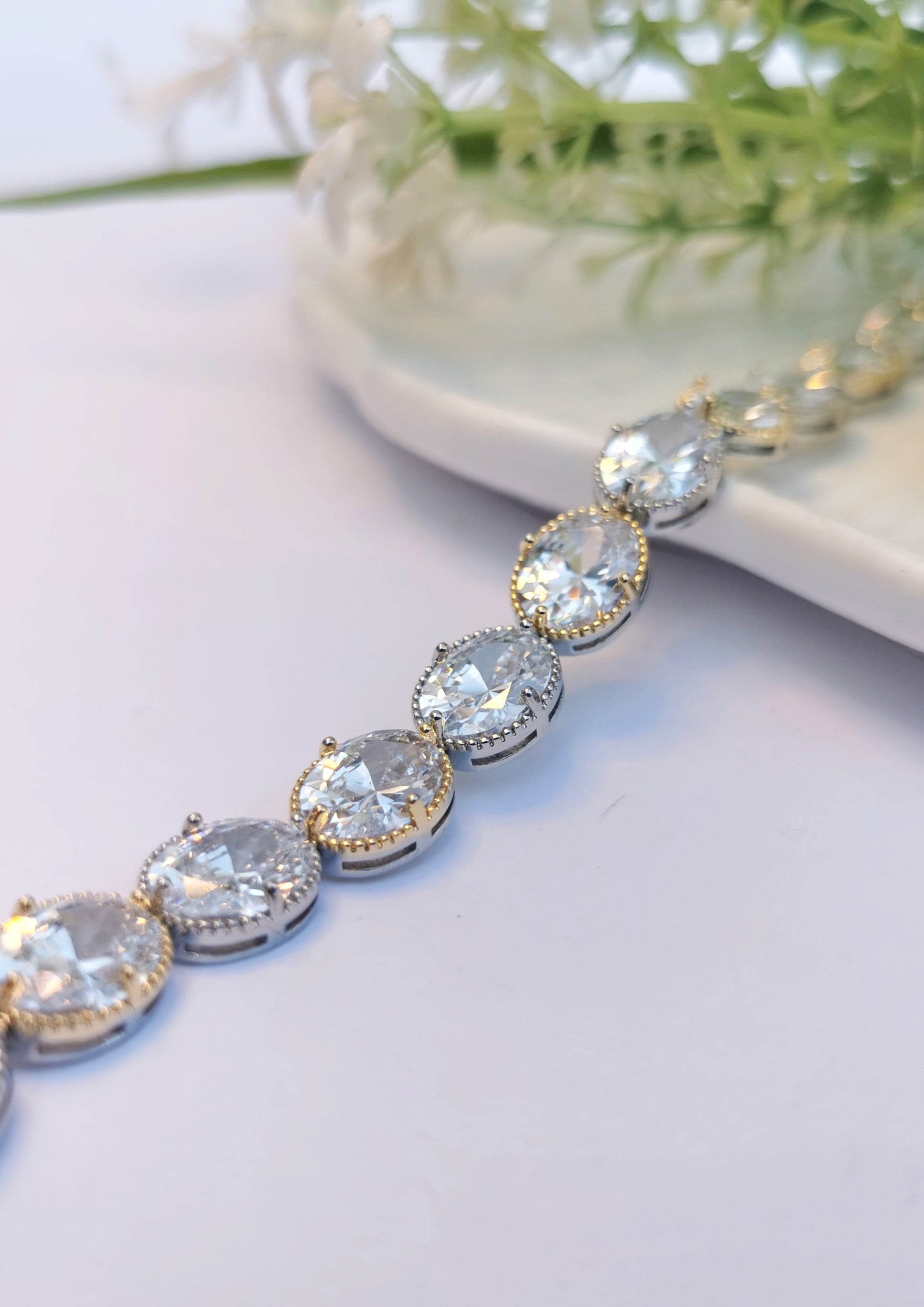 VIP Royal Oval Gold & Silver Zirkon Çelik Bileklik