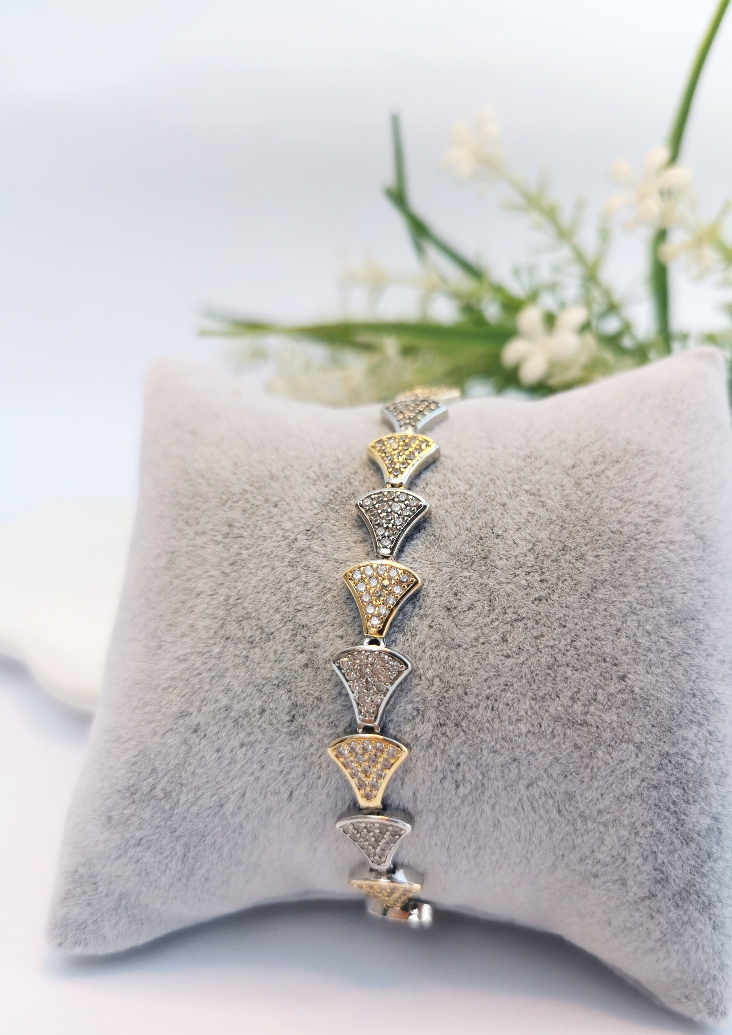 VIP Yelpaze Gold & Silver Zirkon Çelik Bileklik