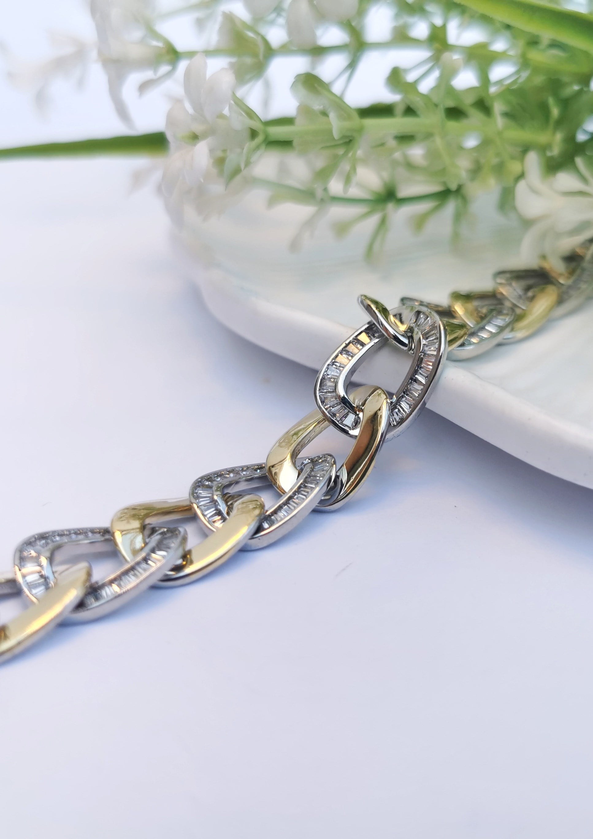 VIP Zirkon Halkalı Gold & Silver Çelik Bileklik