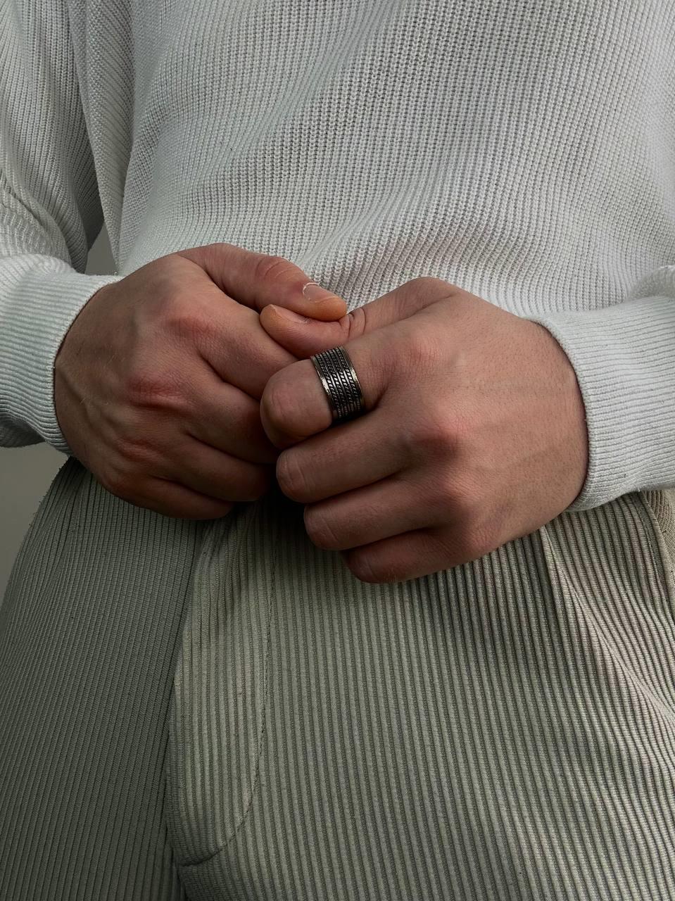Bold Detail Ring
