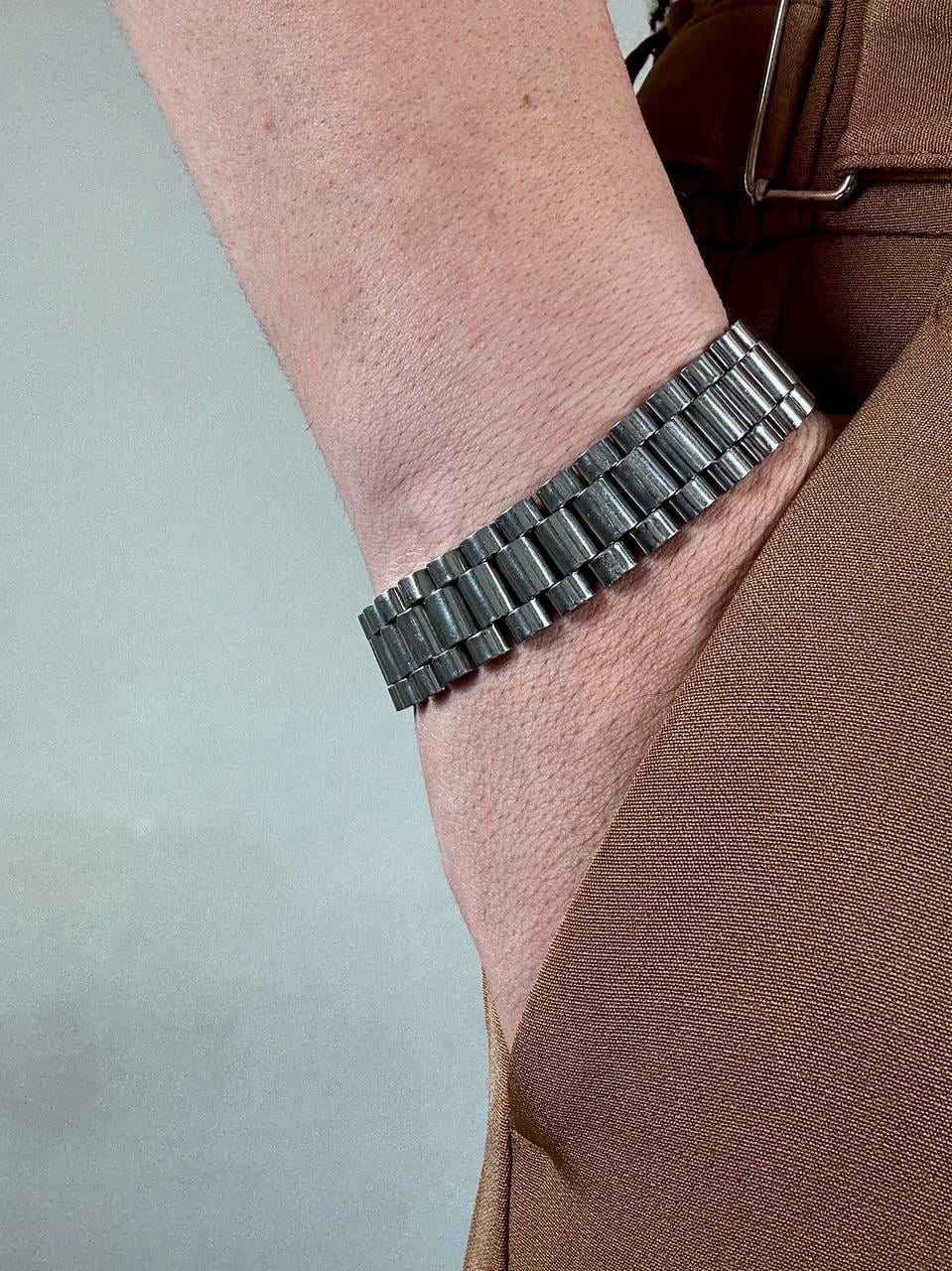 Bold Silver Clip Bracelet