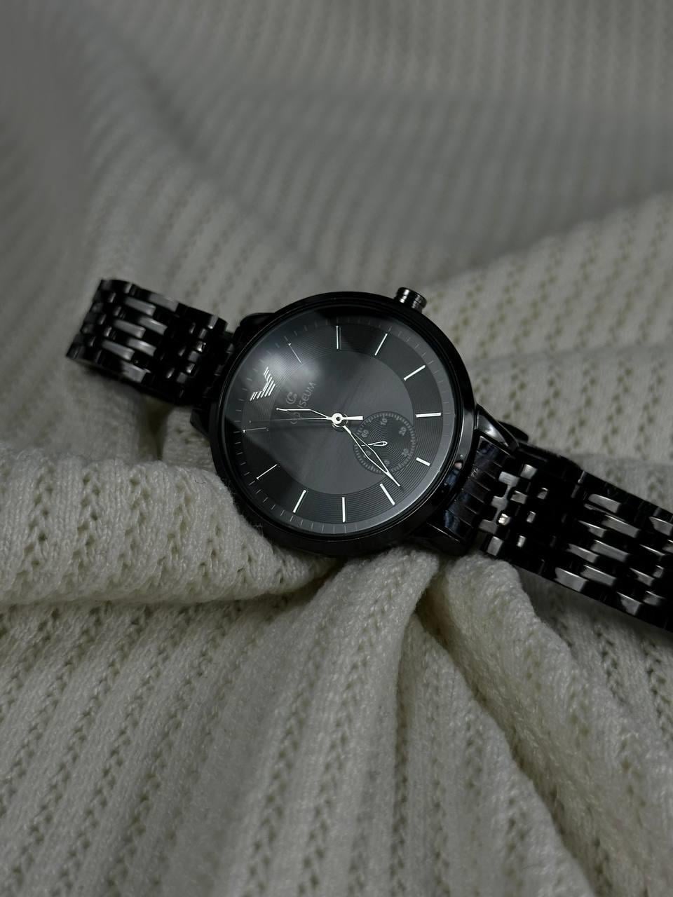 C.S Woman Black Screen Vintage Wristhwatch