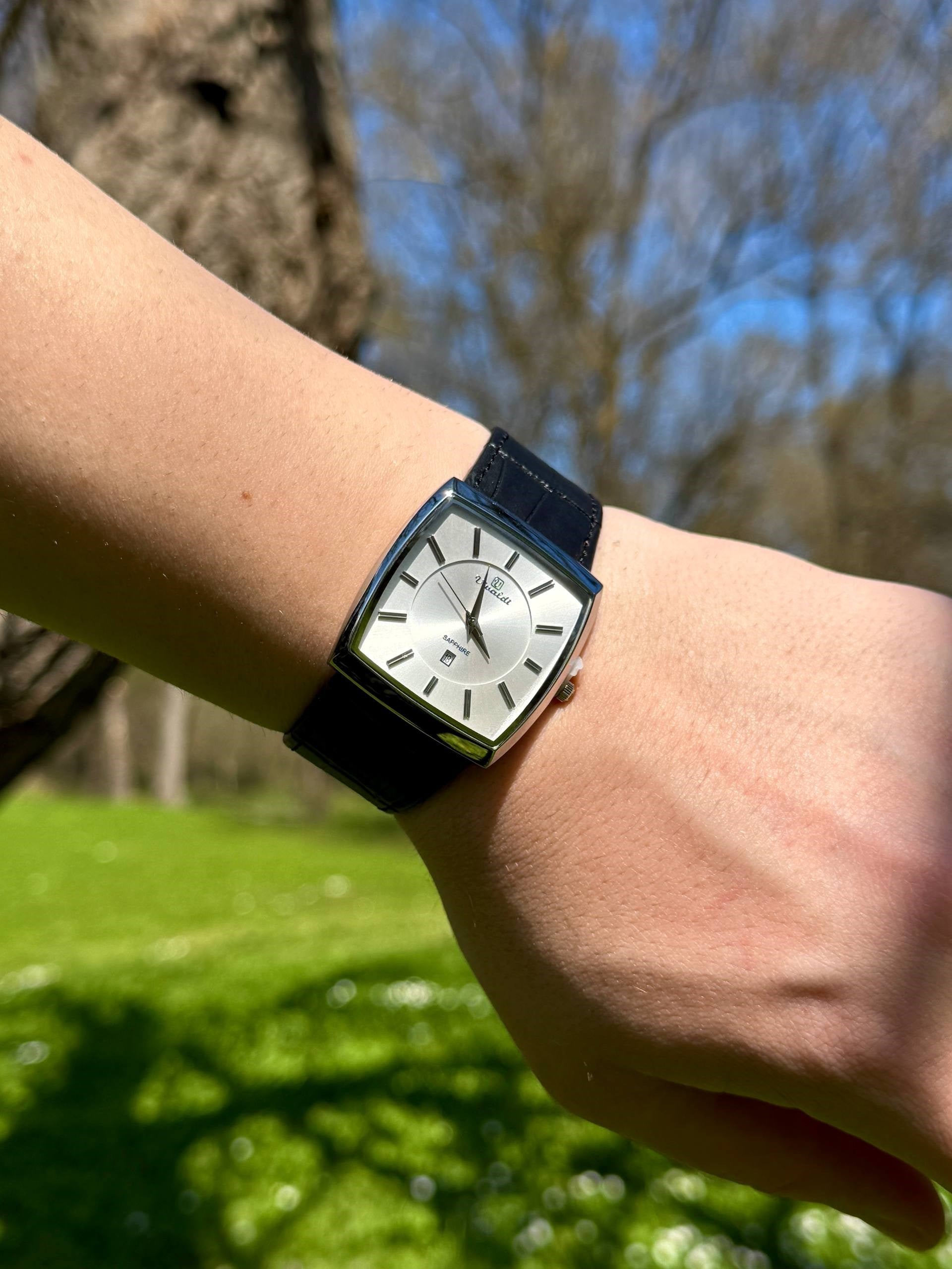 Corvın Vintage Leather Cord Wisthwatch