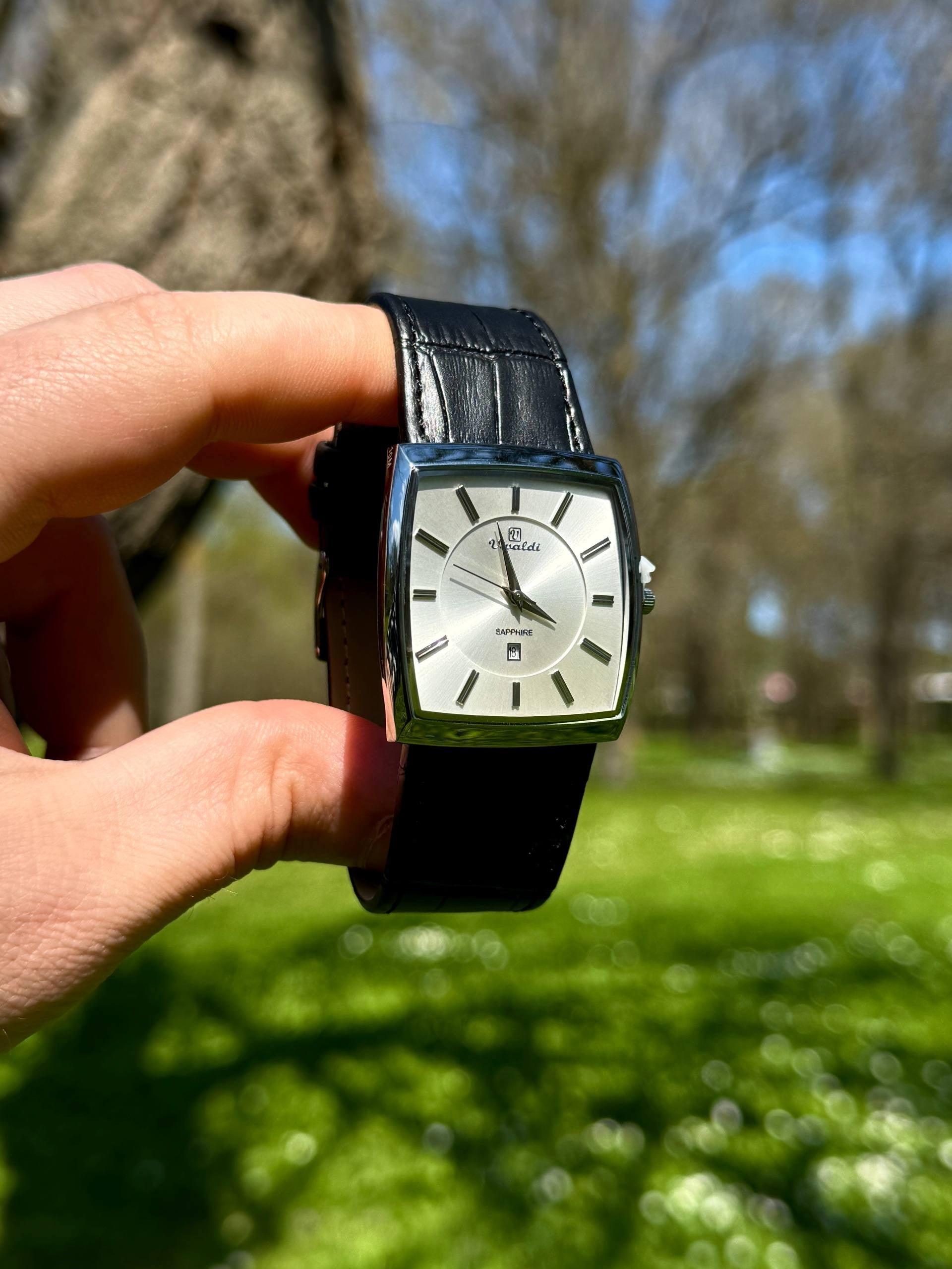 Corvın Vintage Leather Cord Wisthwatch
