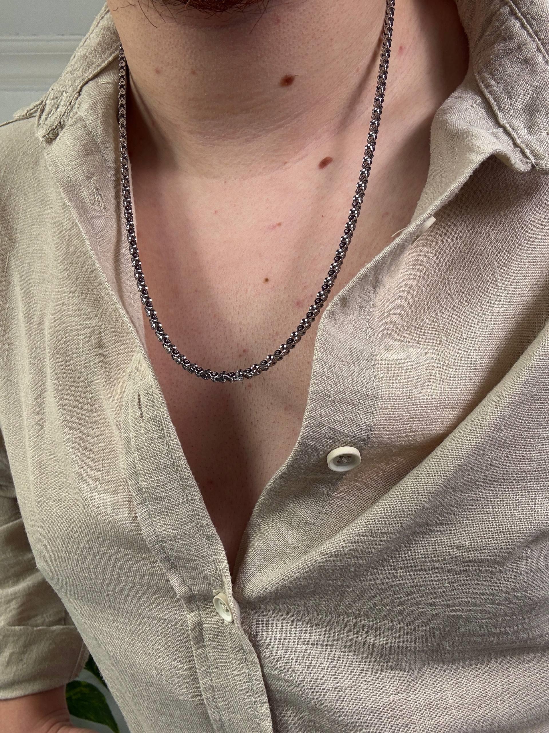 Patterned Chain Necklace