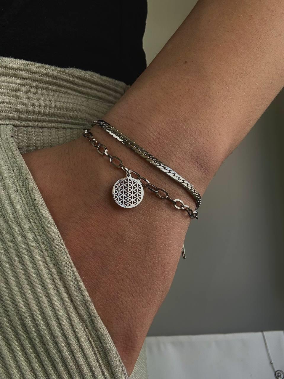 Round Detail Bracelet