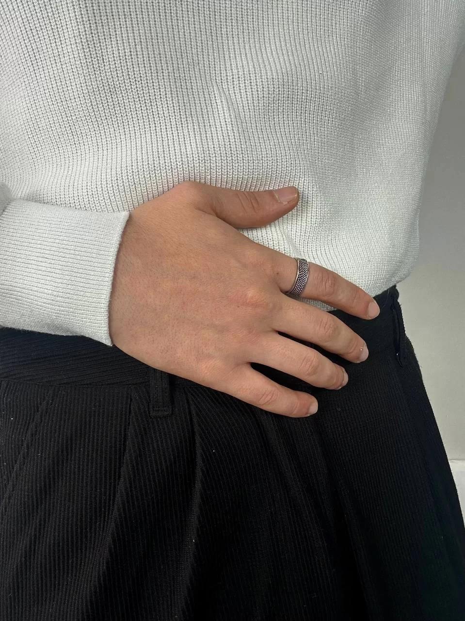 Shaped Ring