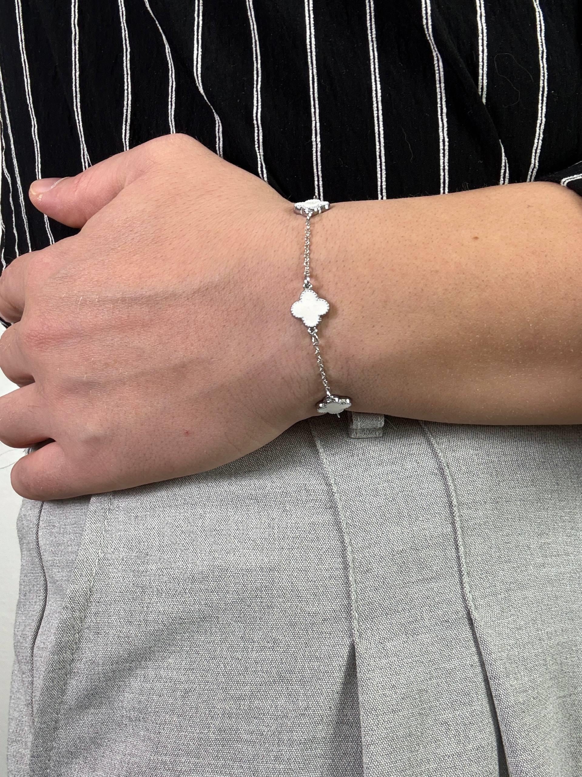 Silver Clover White Bracelet