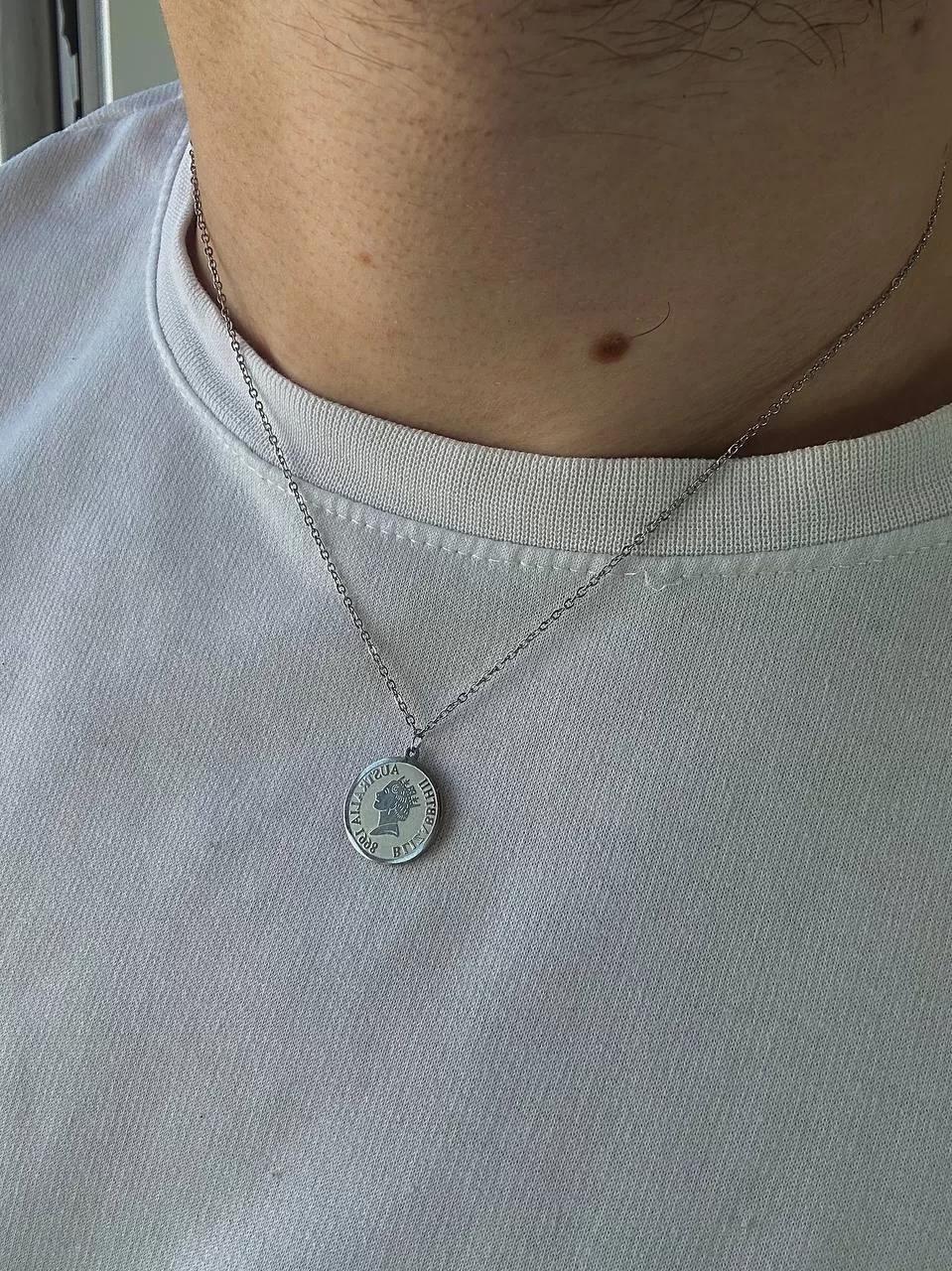 Slim Chain Elizabeth Necklace