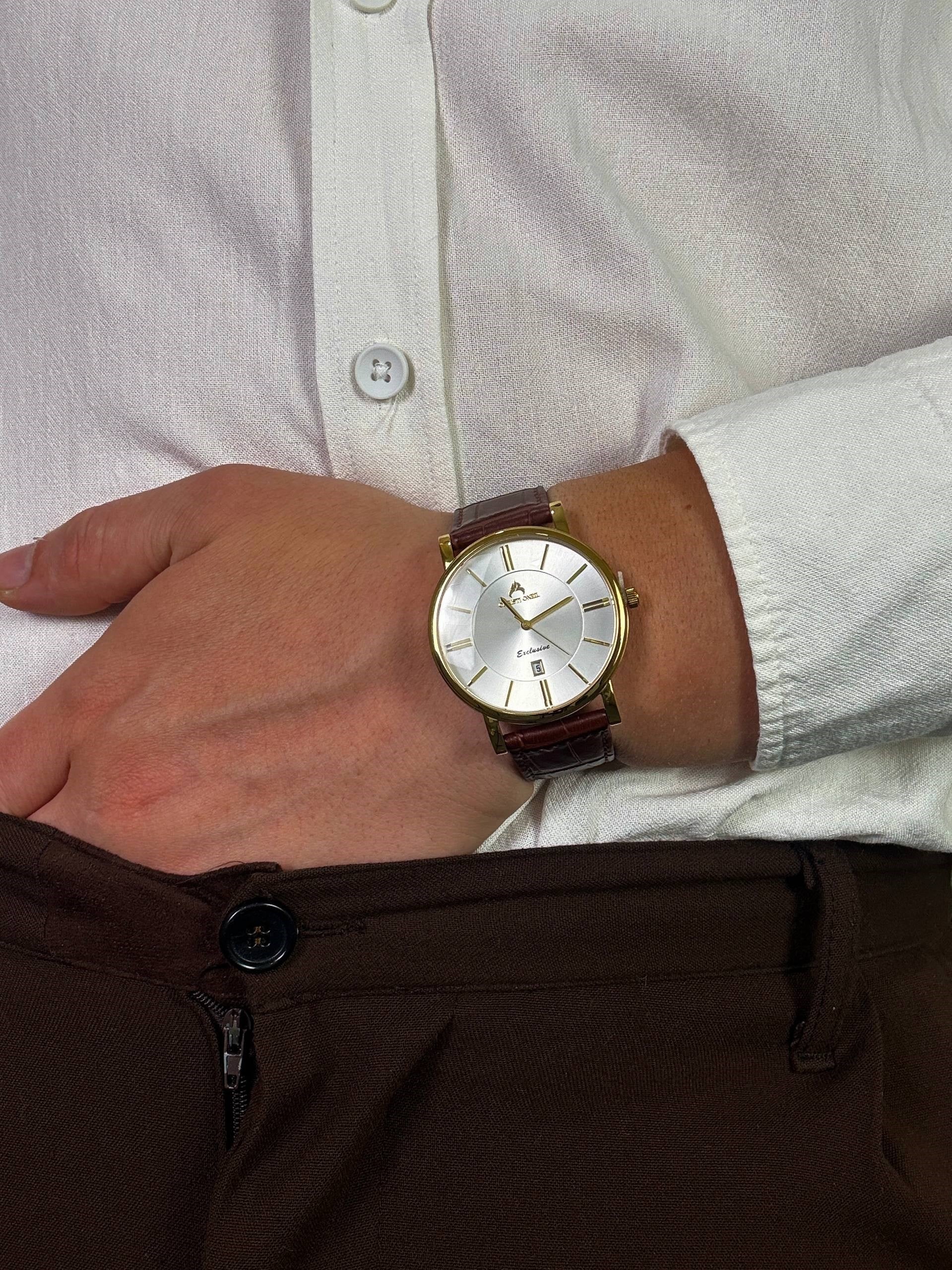 Veltrix Vintage The Retro Monarch