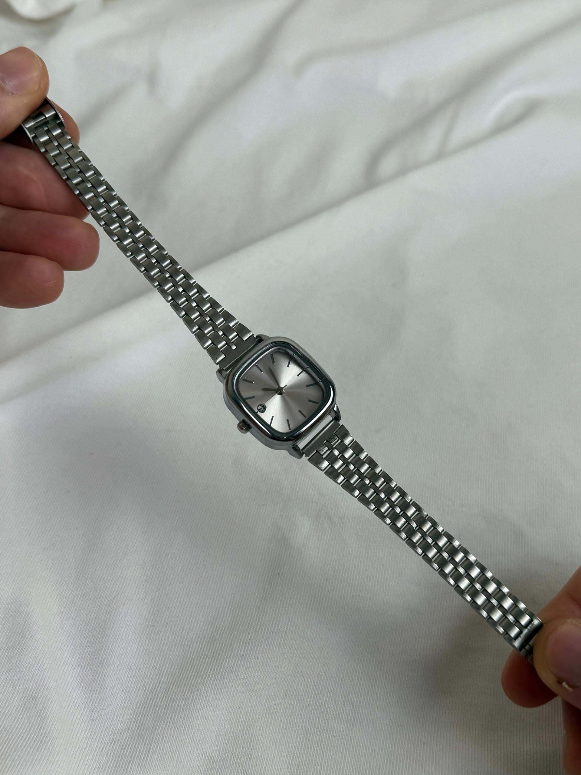 Woman White Ace Vintage Wristhwatch VV