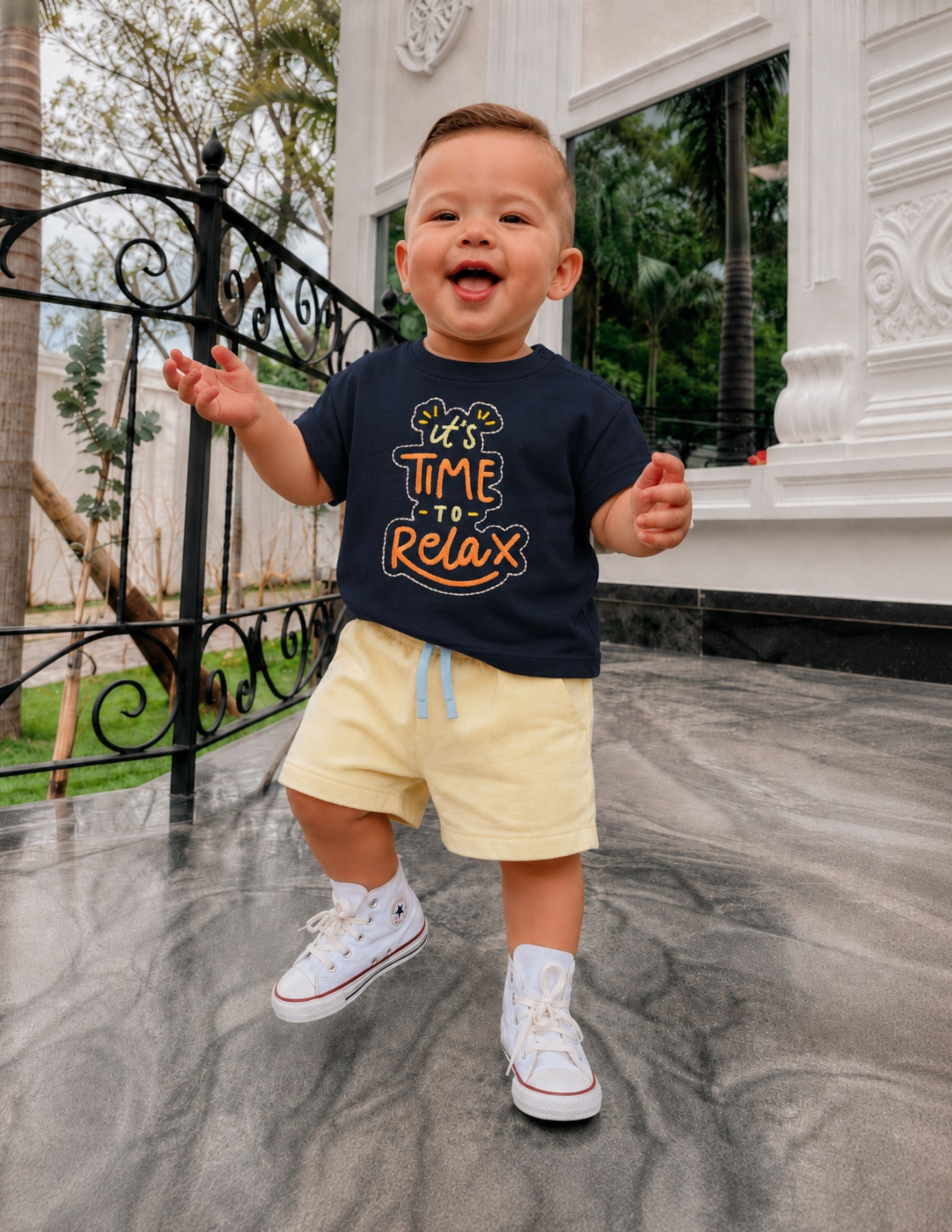 Basic Bebek Oversize Nakışlı Lacivert T-shirt
